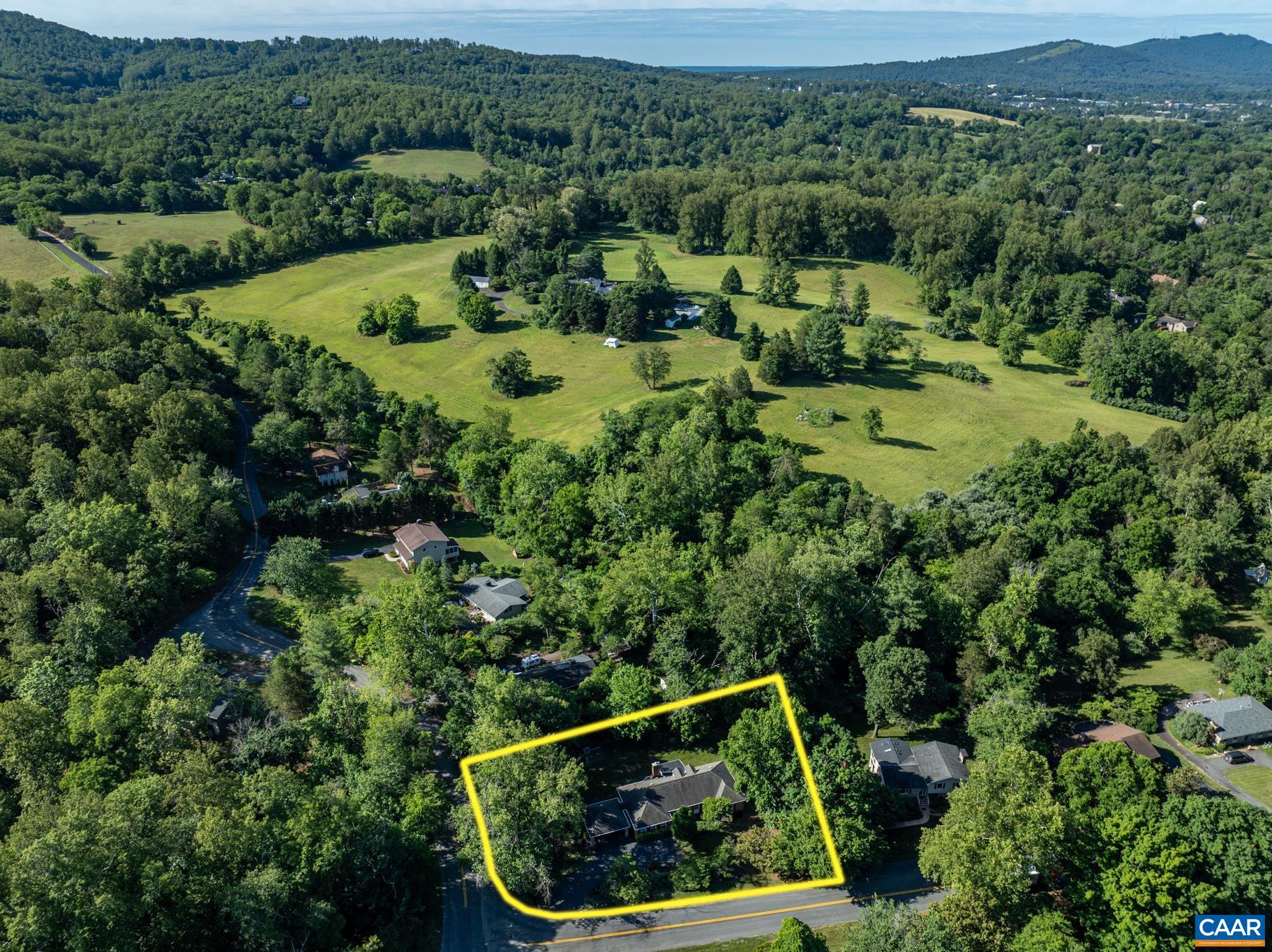 122 BOLLINGBROOK DR, CHARLOTTESVILLE, Virginia 22911, 5 Bedrooms Bedrooms, ,3 BathroomsBathrooms,Residential,122 BOLLINGBROOK DR,678671 MLS # 678671