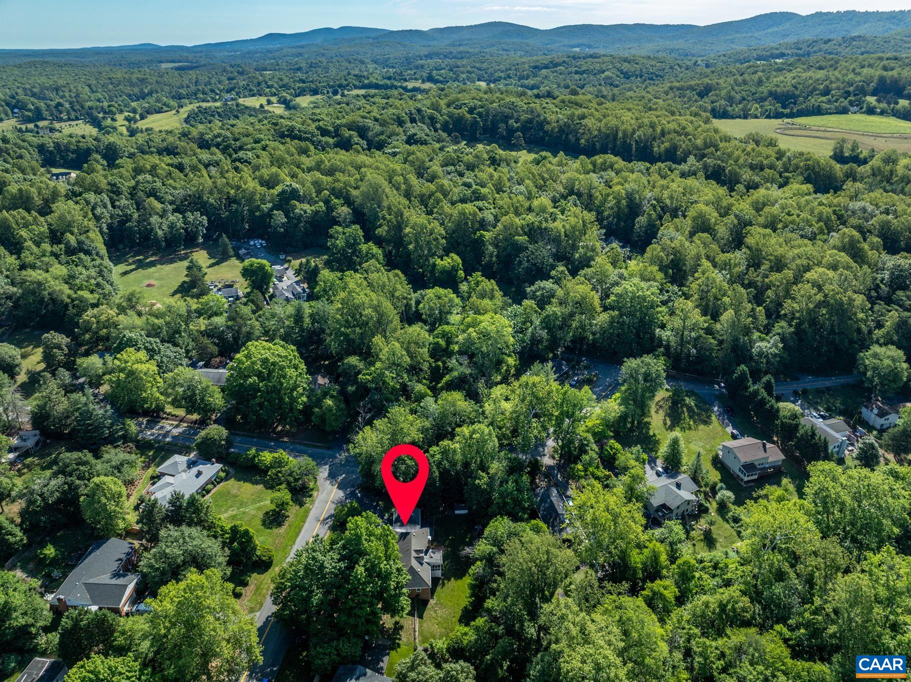 122 BOLLINGBROOK DR, CHARLOTTESVILLE, Virginia 22911, 5 Bedrooms Bedrooms, ,3 BathroomsBathrooms,Residential,122 BOLLINGBROOK DR,678671 MLS # 678671