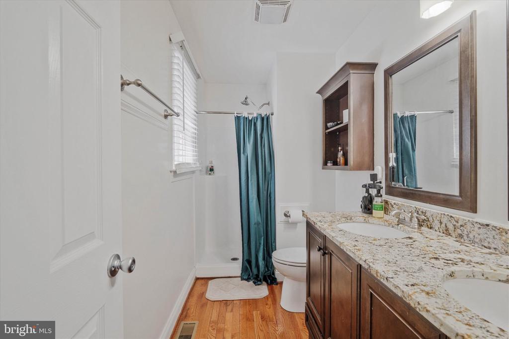 5030 TIMBER KNOLL LN, WARRENTON, Virginia 20186, 3 Bedrooms Bedrooms, ,2 BathroomsBathrooms,Residential,5030 TIMBER KNOLL LN,VAFQ2022442 MLS # VAFQ2022442 5030 TIMBER KNOLL LN, WARRENTON, Virginia 20186, 3 Bedrooms Bedrooms, ,2 BathroomsBathrooms,Residential,5030 TIMBER KNOLL LN,VAFQ2022442 MLS # VAFQ2022442