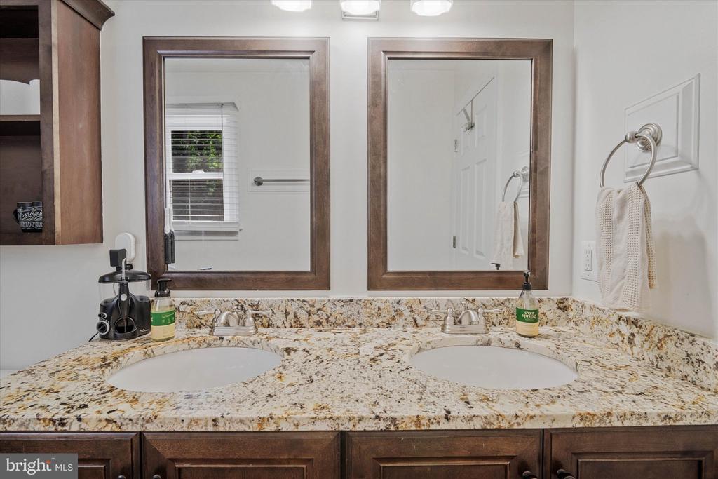 5030 TIMBER KNOLL LN, WARRENTON, Virginia 20186, 3 Bedrooms Bedrooms, ,2 BathroomsBathrooms,Residential,5030 TIMBER KNOLL LN,VAFQ2022442 MLS # VAFQ2022442 5030 TIMBER KNOLL LN, WARRENTON, Virginia 20186, 3 Bedrooms Bedrooms, ,2 BathroomsBathrooms,Residential,5030 TIMBER KNOLL LN,VAFQ2022442 MLS # VAFQ2022442