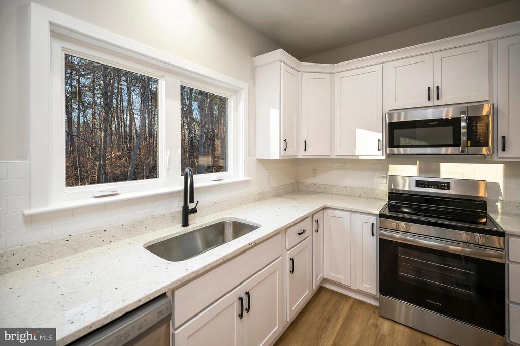 10631 PLANK RD, SPOTSYLVANIA, Virginia 22553, 5 Bedrooms Bedrooms, ,3 BathroomsBathrooms,Residential,10631 PLANK RD,VASP2043114 MLS # VASP2043114 10631 PLANK RD, SPOTSYLVANIA, Virginia 22553, 5 Bedrooms Bedrooms, ,3 BathroomsBathrooms,Residential,10631 PLANK RD,VASP2043114 MLS # VASP2043114