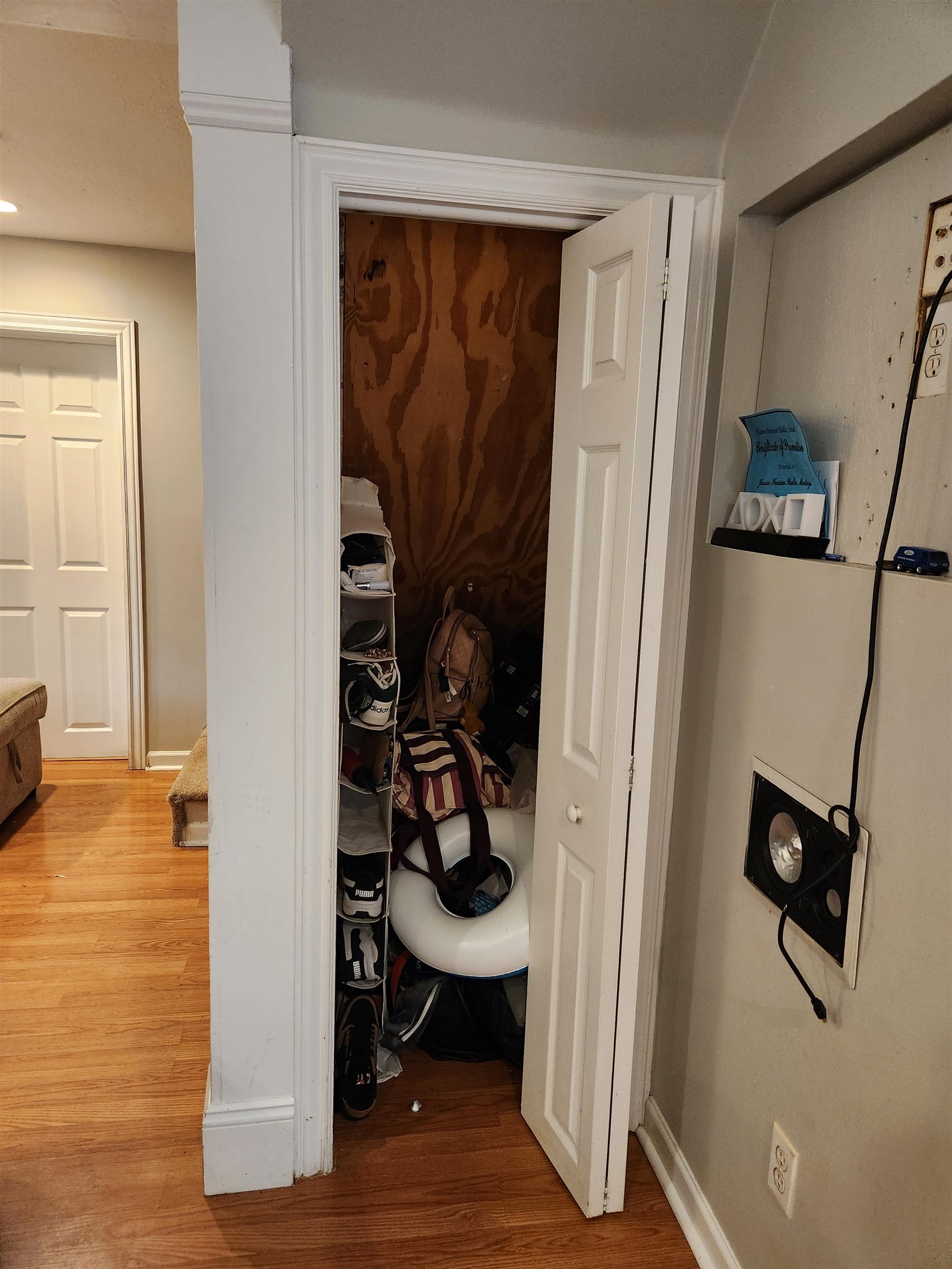 19 W WEAVER AVE, HARRISONBURG, Virginia 22801, 1 Bedroom Bedrooms, ,1 BathroomBathrooms,Residential,SINGLE FAMILY HOME,19 W WEAVER AVE,678681 MLS # 678681