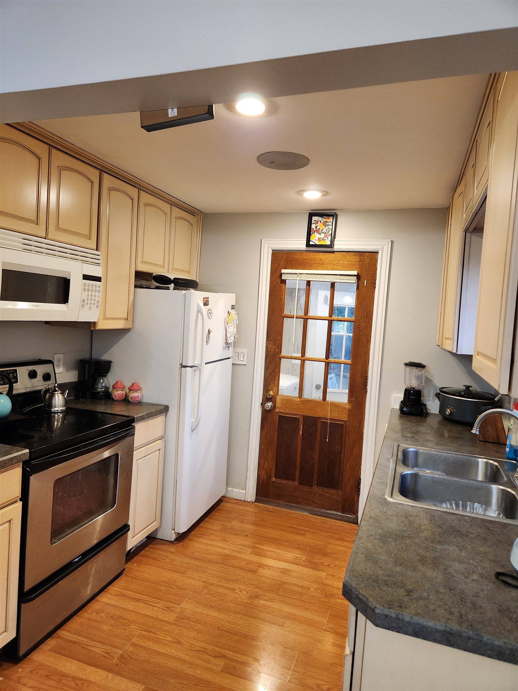 19 W WEAVER AVE, HARRISONBURG, Virginia 22801, 1 Bedroom Bedrooms, ,1 BathroomBathrooms,Residential,SINGLE FAMILY HOME,19 W WEAVER AVE,678681 MLS # 678681