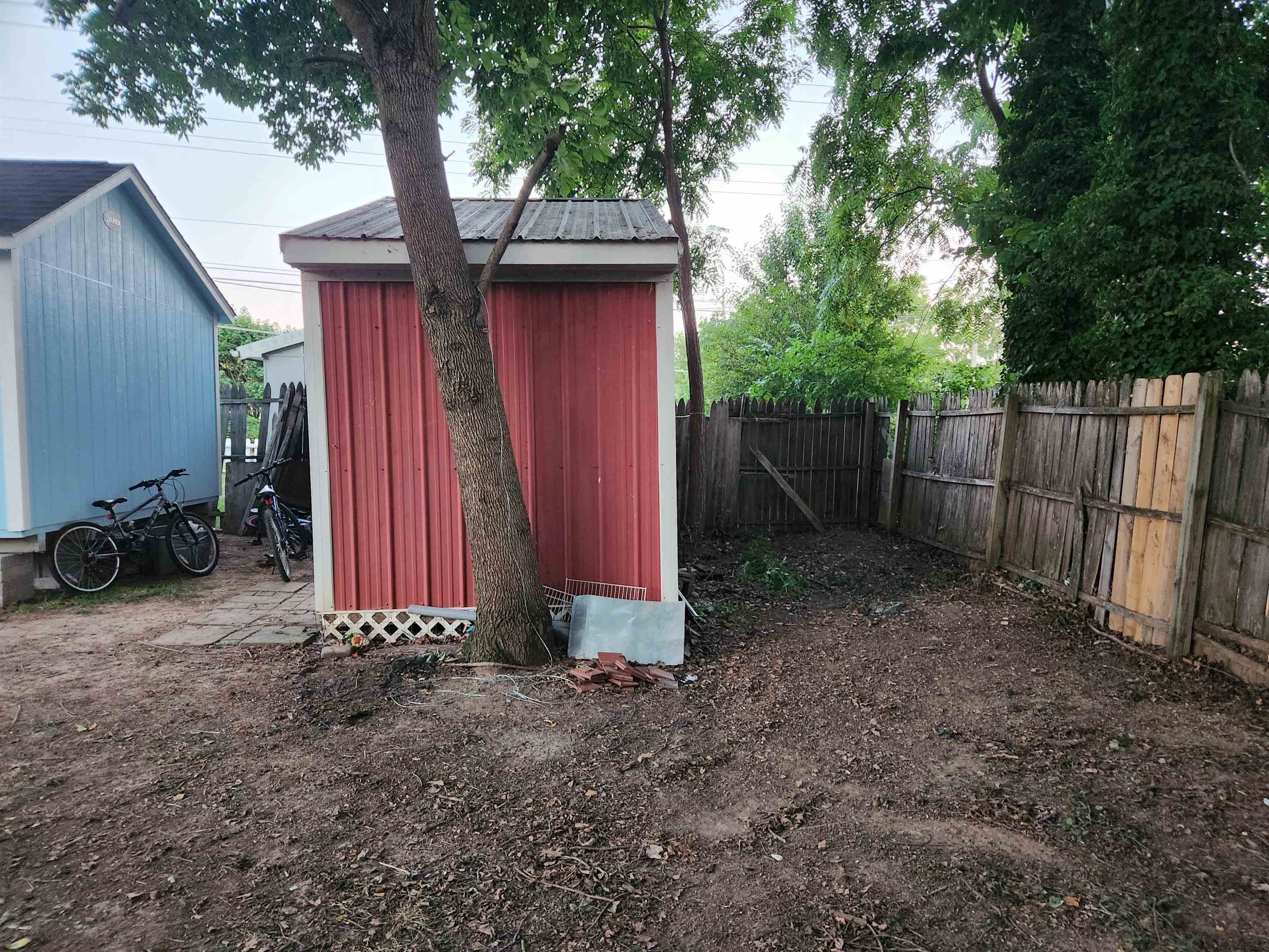 19 W WEAVER AVE, HARRISONBURG, Virginia 22801, 1 Bedroom Bedrooms, ,1 BathroomBathrooms,Residential,SINGLE FAMILY HOME,19 W WEAVER AVE,678681 MLS # 678681