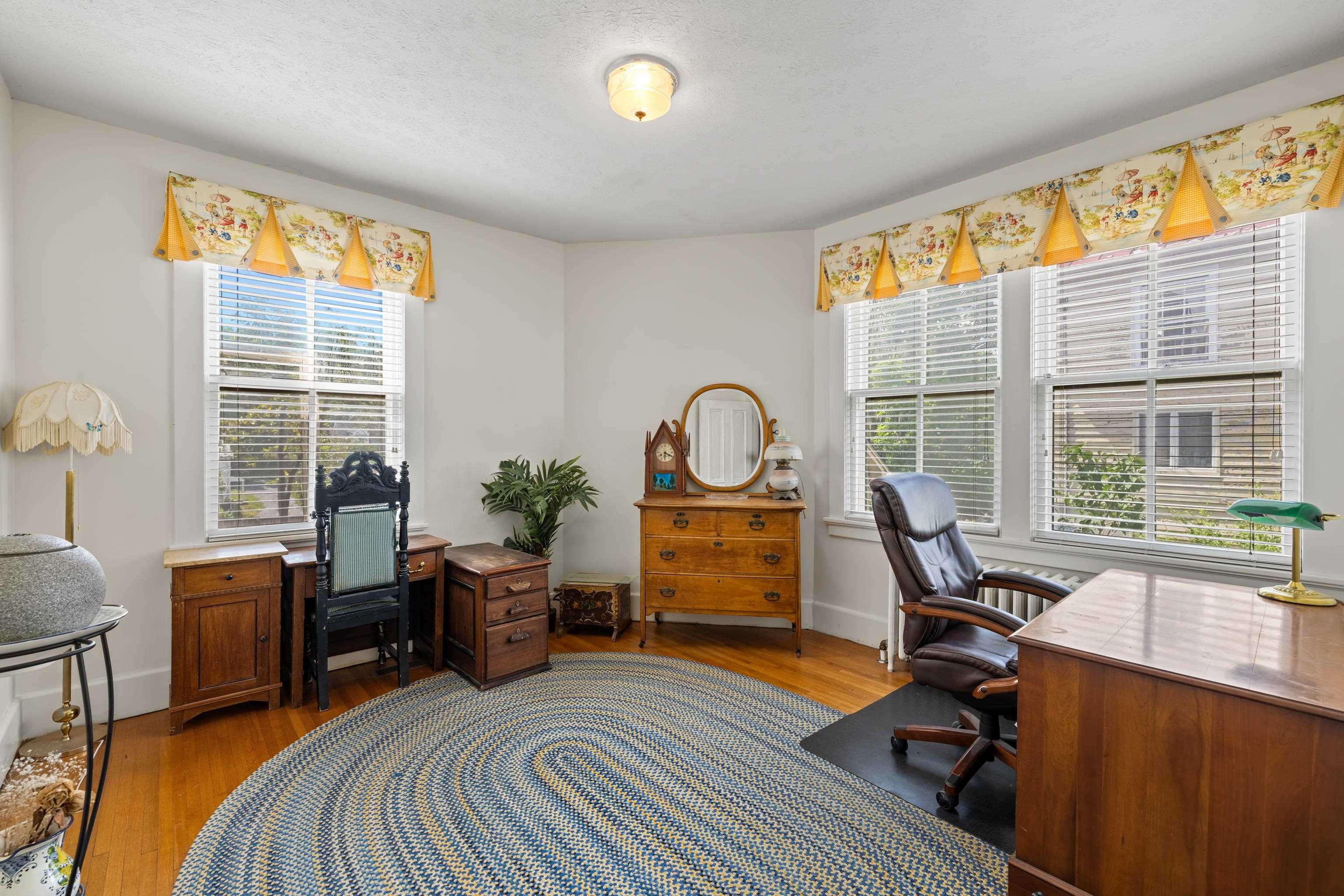 923 N AUGUSTA ST, STAUNTON, Virginia 24401, 5 Bedrooms Bedrooms, ,3 BathroomsBathrooms,Residential,923 N AUGUSTA ST,678683 MLS # 678683 923 N AUGUSTA ST, STAUNTON, Virginia 24401, 5 Bedrooms Bedrooms, ,3 BathroomsBathrooms,Residential,923 N AUGUSTA ST,678683 MLS # 678683