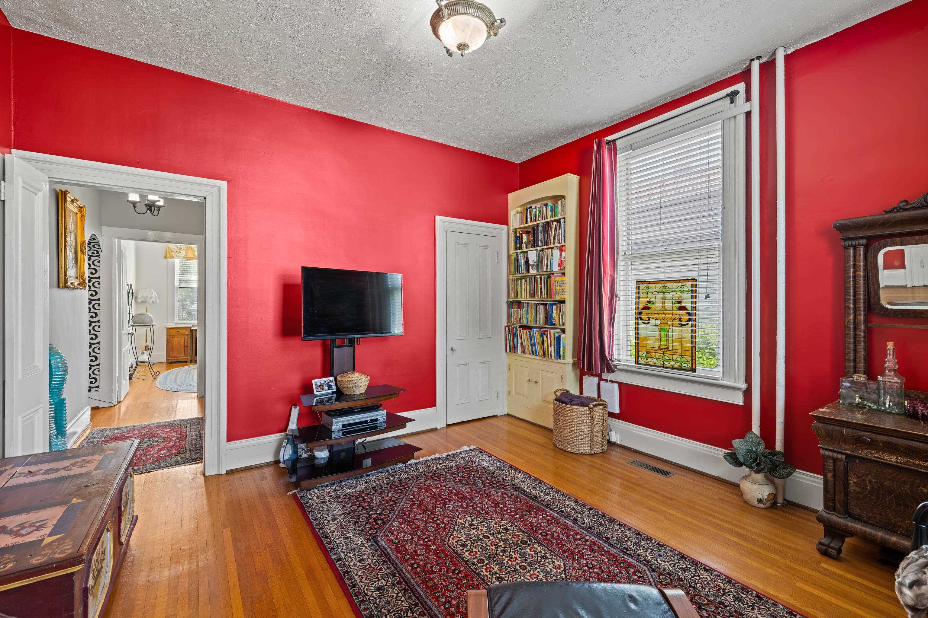 923 N AUGUSTA ST, STAUNTON, Virginia 24401, 5 Bedrooms Bedrooms, ,3 BathroomsBathrooms,Residential,923 N AUGUSTA ST,678683 MLS # 678683 923 N AUGUSTA ST, STAUNTON, Virginia 24401, 5 Bedrooms Bedrooms, ,3 BathroomsBathrooms,Residential,923 N AUGUSTA ST,678683 MLS # 678683