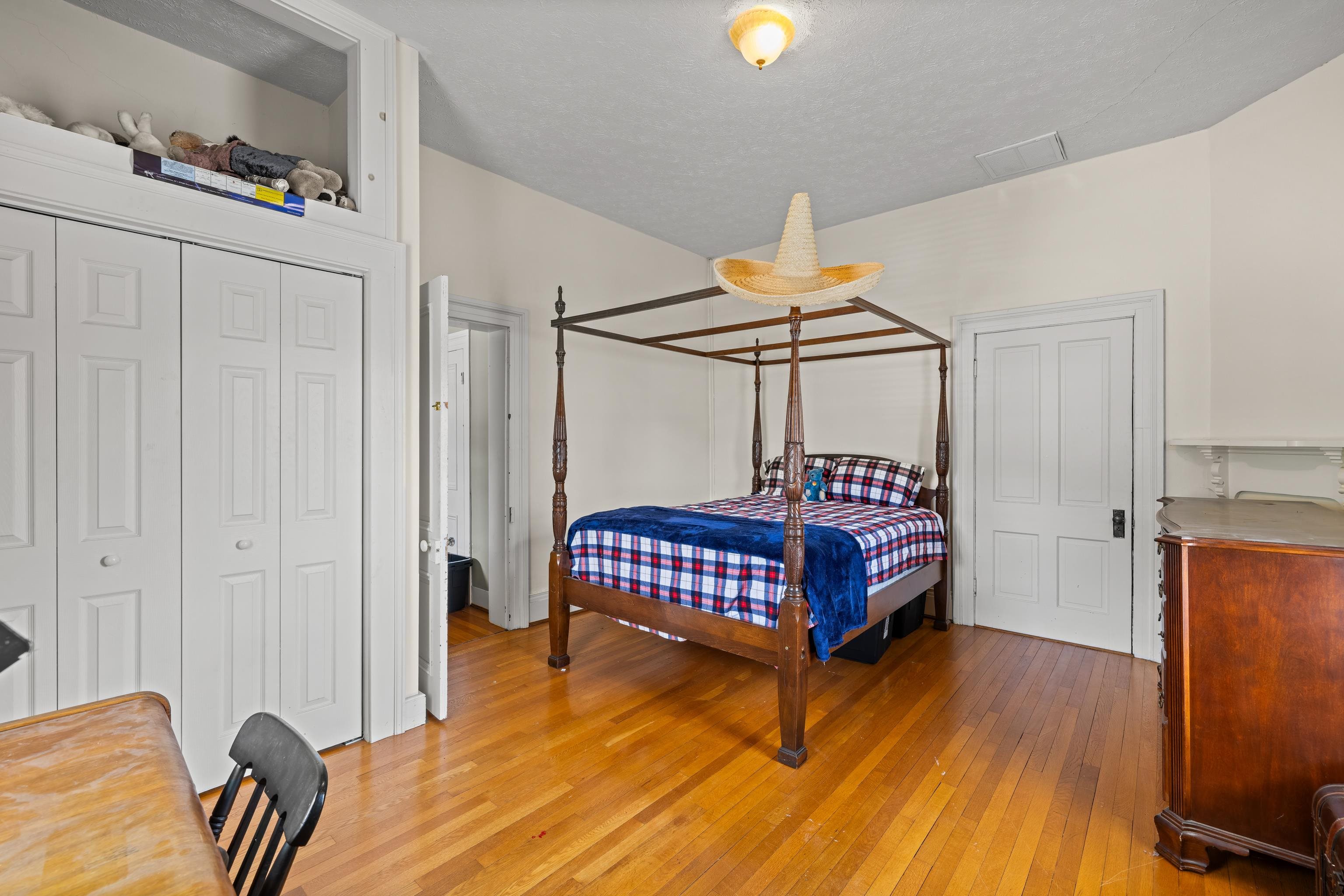 923 N AUGUSTA ST, STAUNTON, Virginia 24401, 5 Bedrooms Bedrooms, ,3 BathroomsBathrooms,Residential,923 N AUGUSTA ST,678683 MLS # 678683 923 N AUGUSTA ST, STAUNTON, Virginia 24401, 5 Bedrooms Bedrooms, ,3 BathroomsBathrooms,Residential,923 N AUGUSTA ST,678683 MLS # 678683