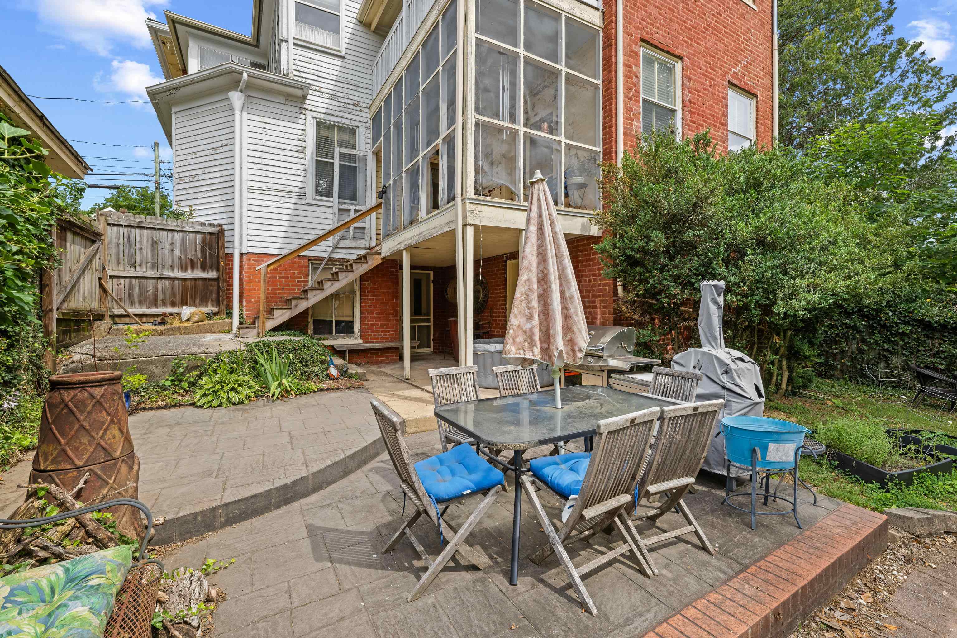 923 N AUGUSTA ST, STAUNTON, Virginia 24401, 5 Bedrooms Bedrooms, ,3 BathroomsBathrooms,Residential,923 N AUGUSTA ST,678683 MLS # 678683 923 N AUGUSTA ST, STAUNTON, Virginia 24401, 5 Bedrooms Bedrooms, ,3 BathroomsBathrooms,Residential,923 N AUGUSTA ST,678683 MLS # 678683