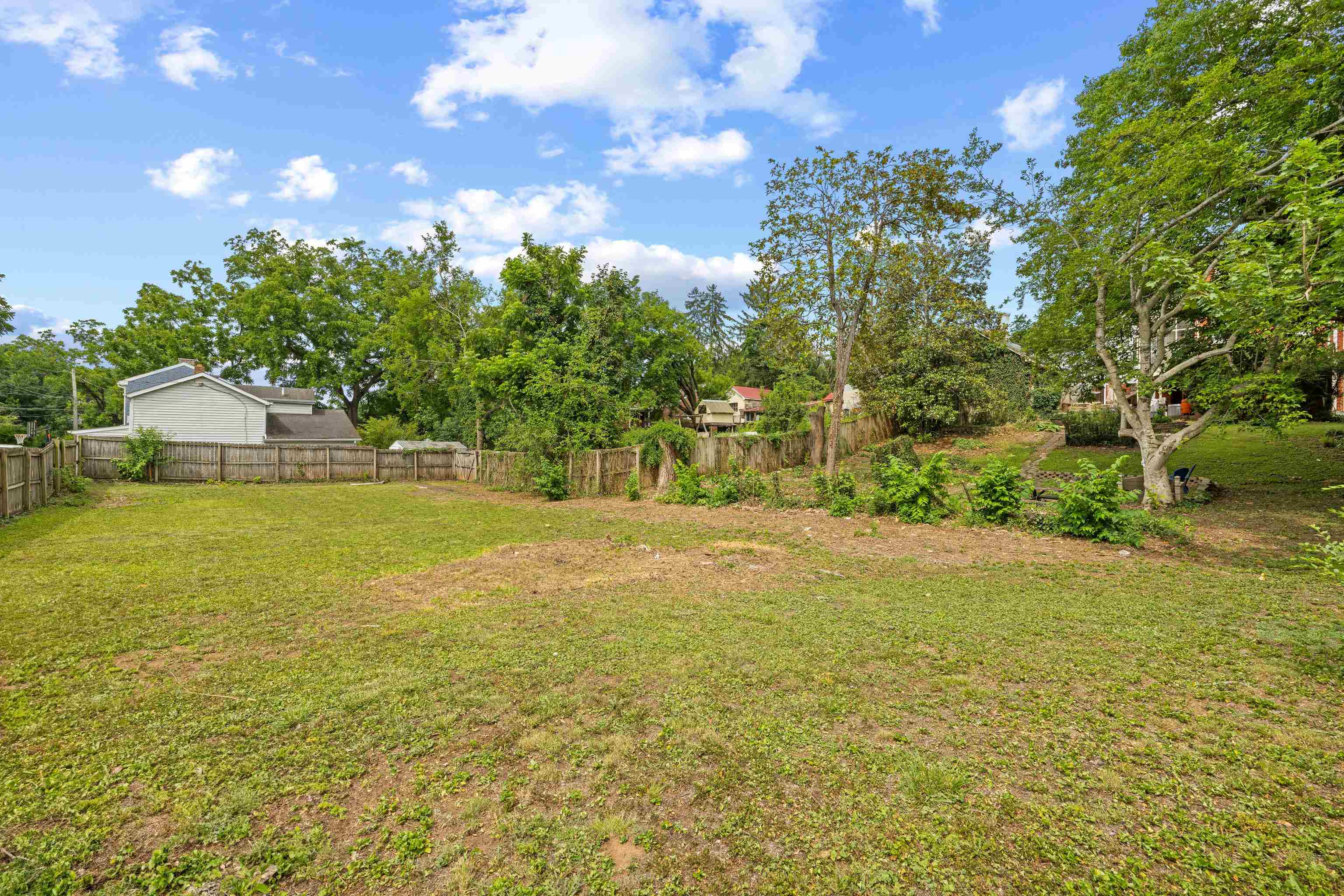 923 N AUGUSTA ST, STAUNTON, Virginia 24401, 5 Bedrooms Bedrooms, ,3 BathroomsBathrooms,Residential,923 N AUGUSTA ST,678683 MLS # 678683 923 N AUGUSTA ST, STAUNTON, Virginia 24401, 5 Bedrooms Bedrooms, ,3 BathroomsBathrooms,Residential,923 N AUGUSTA ST,678683 MLS # 678683