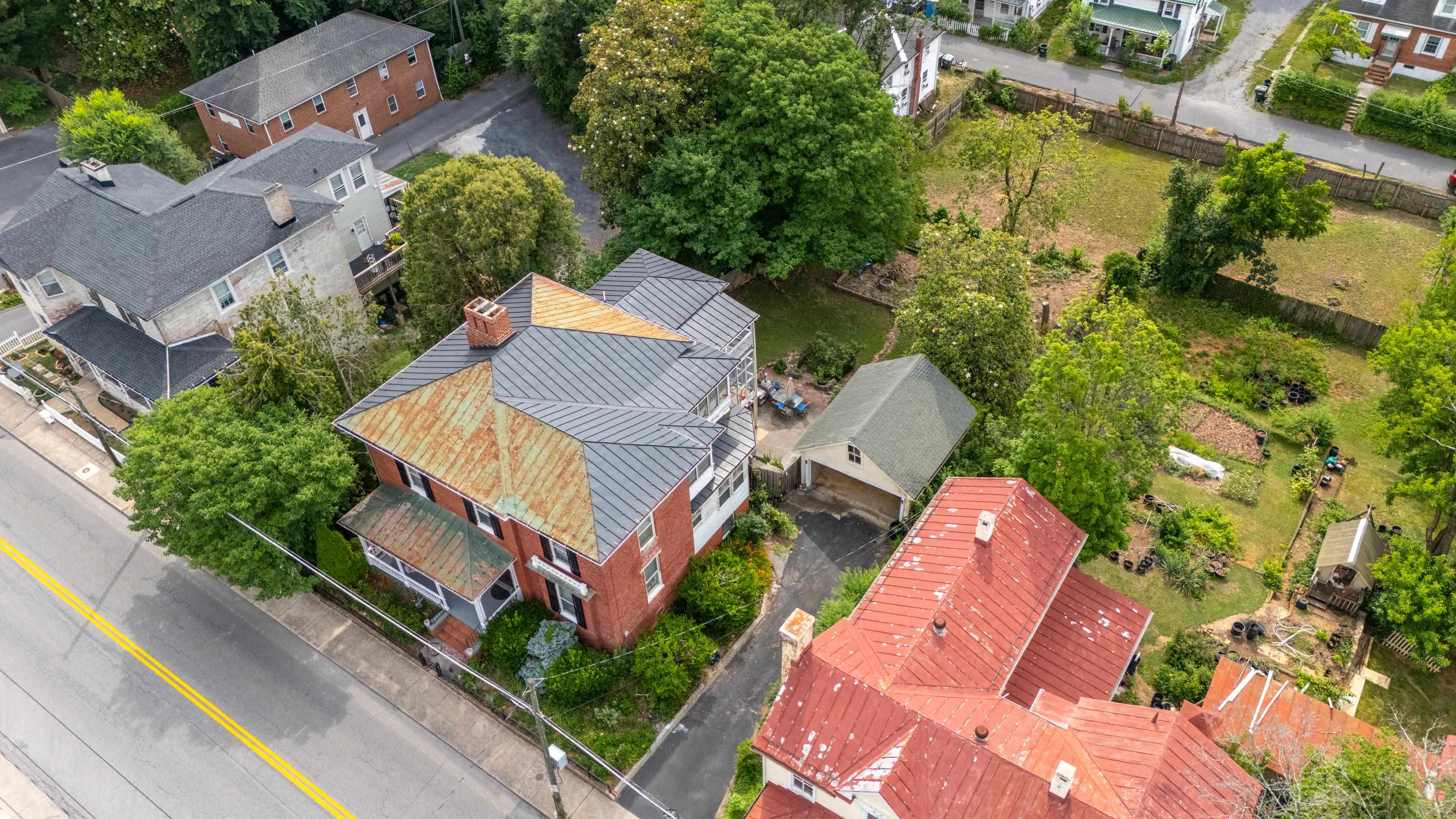 923 N AUGUSTA ST, STAUNTON, Virginia 24401, 5 Bedrooms Bedrooms, ,3 BathroomsBathrooms,Residential,923 N AUGUSTA ST,678683 MLS # 678683 923 N AUGUSTA ST, STAUNTON, Virginia 24401, 5 Bedrooms Bedrooms, ,3 BathroomsBathrooms,Residential,923 N AUGUSTA ST,678683 MLS # 678683