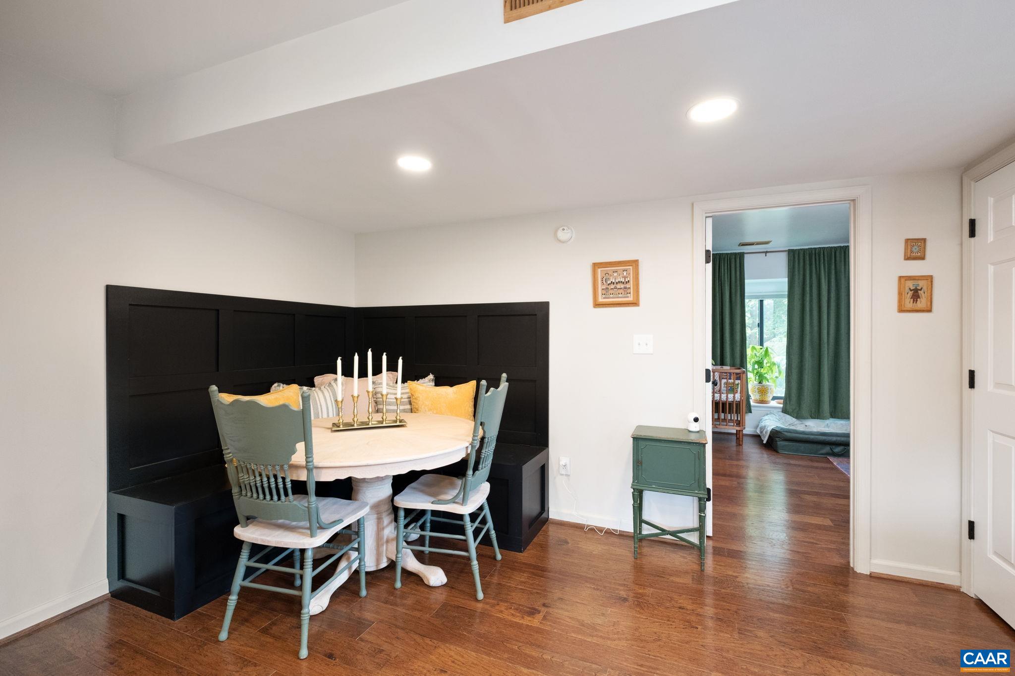 1067 HIGHLAND DR, CHARLOTTESVILLE, Virginia 22901, 3 Bedrooms Bedrooms, ,2 BathroomsBathrooms,Residential,1067 HIGHLAND DR,678687 MLS # 678687 1067 HIGHLAND DR, CHARLOTTESVILLE, Virginia 22901, 3 Bedrooms Bedrooms, ,2 BathroomsBathrooms,Residential,1067 HIGHLAND DR,678687 MLS # 678687