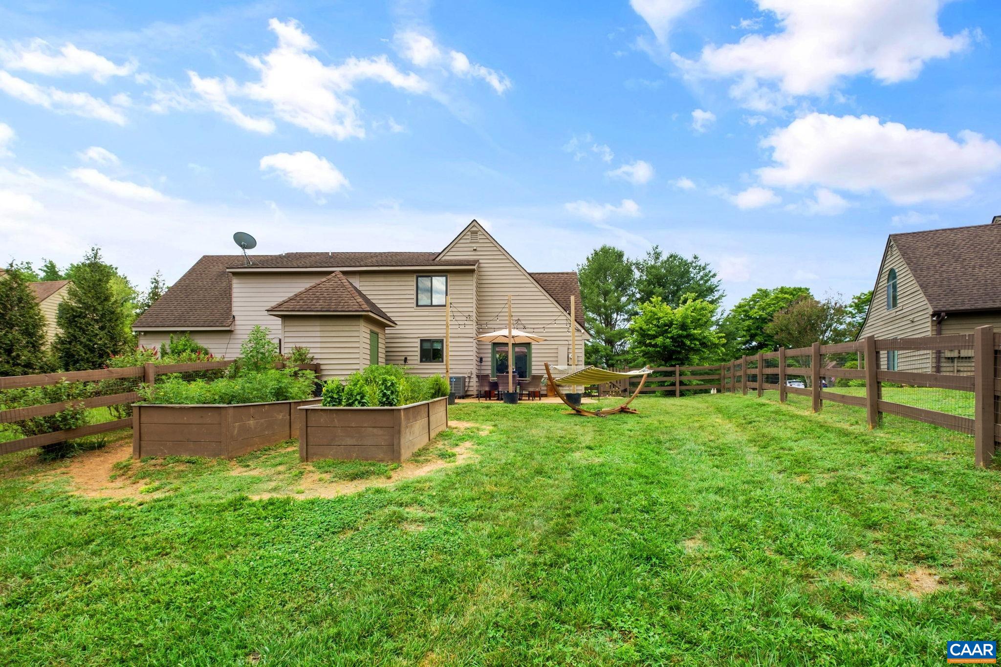 1067 HIGHLAND DR, CHARLOTTESVILLE, Virginia 22901, 3 Bedrooms Bedrooms, ,2 BathroomsBathrooms,Residential,1067 HIGHLAND DR,678687 MLS # 678687 1067 HIGHLAND DR, CHARLOTTESVILLE, Virginia 22901, 3 Bedrooms Bedrooms, ,2 BathroomsBathrooms,Residential,1067 HIGHLAND DR,678687 MLS # 678687