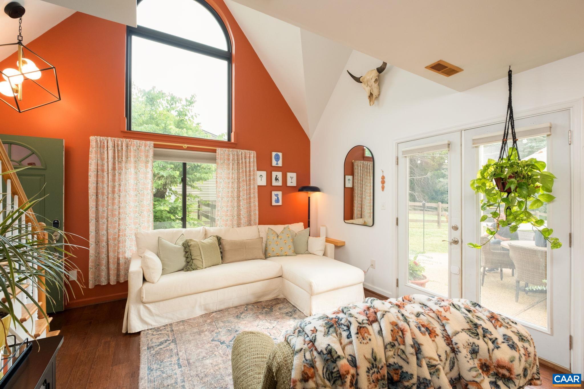 1067 HIGHLAND DR, CHARLOTTESVILLE, Virginia 22901, 3 Bedrooms Bedrooms, ,2 BathroomsBathrooms,Residential,1067 HIGHLAND DR,678687 MLS # 678687 1067 HIGHLAND DR, CHARLOTTESVILLE, Virginia 22901, 3 Bedrooms Bedrooms, ,2 BathroomsBathrooms,Residential,1067 HIGHLAND DR,678687 MLS # 678687