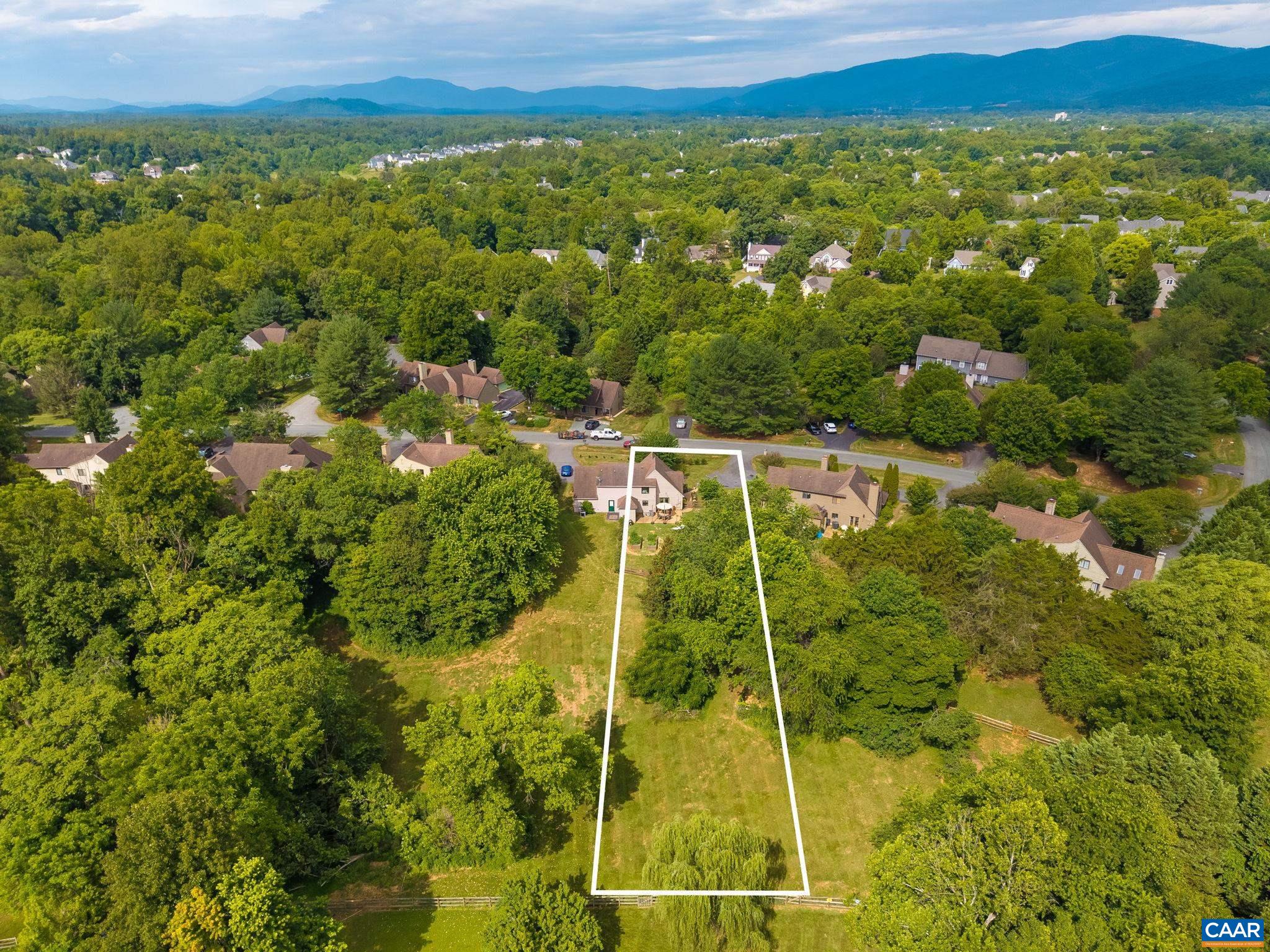 1067 HIGHLAND DR, CHARLOTTESVILLE, Virginia 22901, 3 Bedrooms Bedrooms, ,2 BathroomsBathrooms,Residential,1067 HIGHLAND DR,678687 MLS # 678687 1067 HIGHLAND DR, CHARLOTTESVILLE, Virginia 22901, 3 Bedrooms Bedrooms, ,2 BathroomsBathrooms,Residential,1067 HIGHLAND DR,678687 MLS # 678687