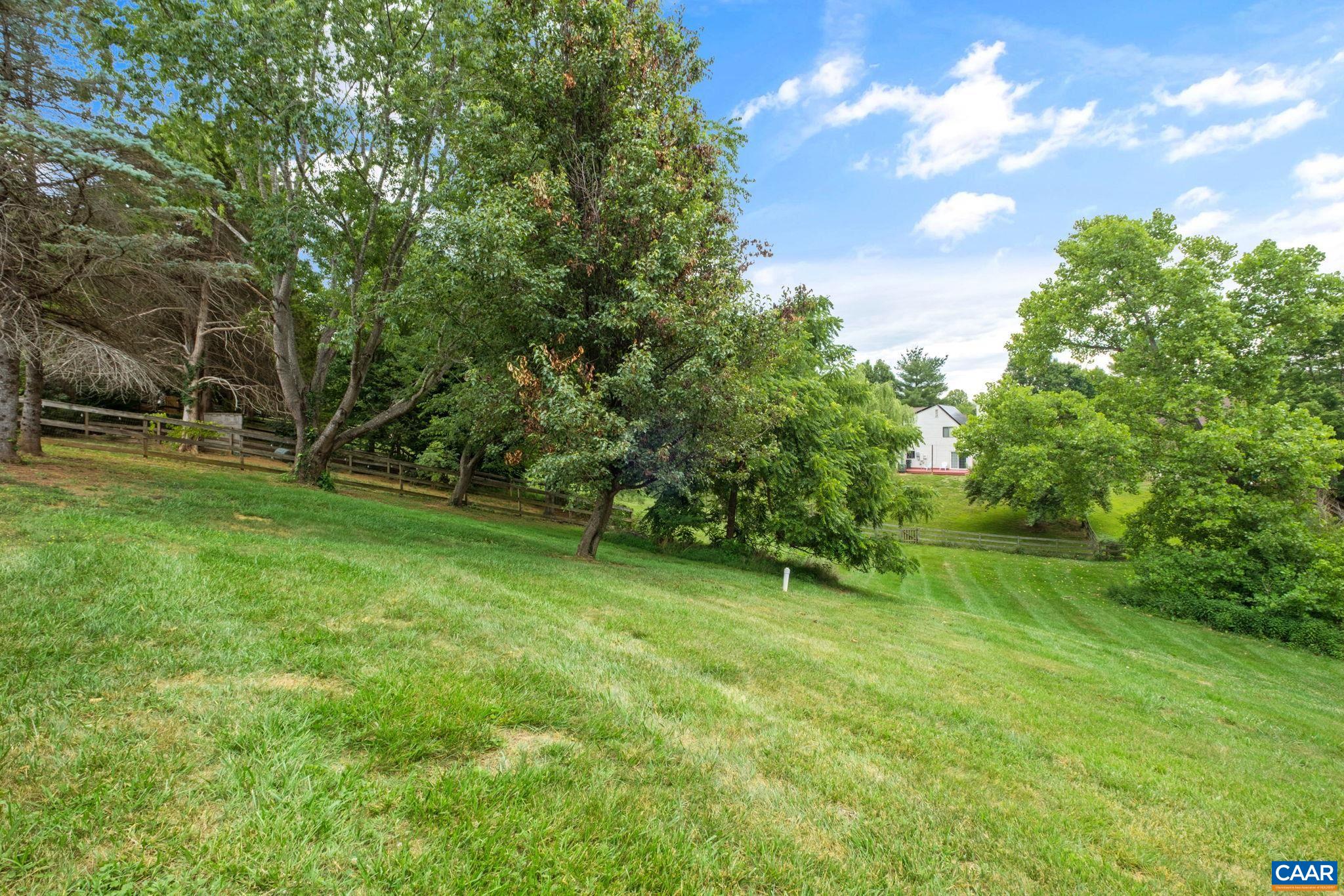 1067 HIGHLAND DR, CHARLOTTESVILLE, Virginia 22901, 3 Bedrooms Bedrooms, ,2 BathroomsBathrooms,Residential,1067 HIGHLAND DR,678687 MLS # 678687 1067 HIGHLAND DR, CHARLOTTESVILLE, Virginia 22901, 3 Bedrooms Bedrooms, ,2 BathroomsBathrooms,Residential,1067 HIGHLAND DR,678687 MLS # 678687