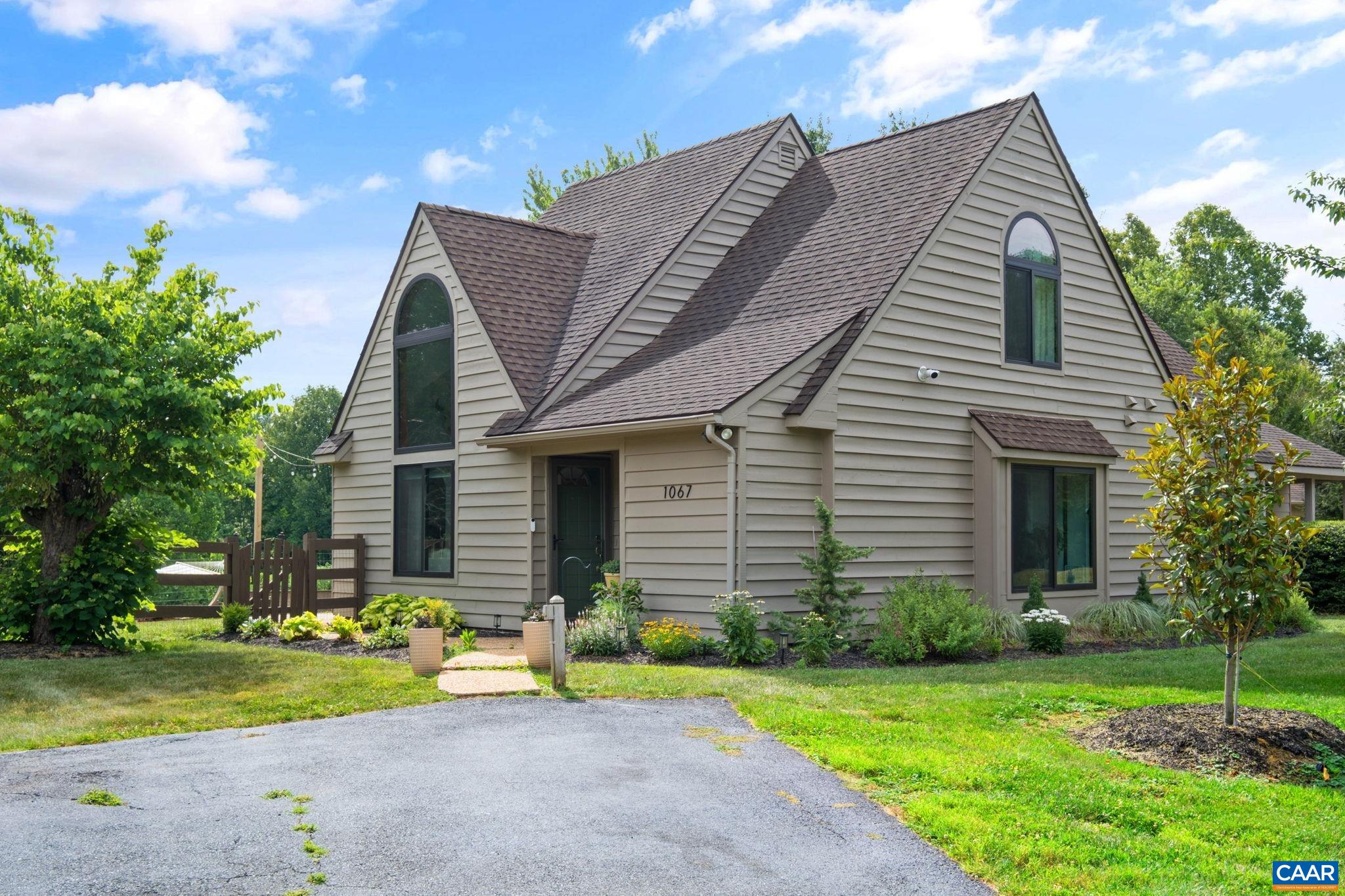 1067 HIGHLAND DR, CHARLOTTESVILLE, Virginia 22901, 3 Bedrooms Bedrooms, ,2 BathroomsBathrooms,Residential,1067 HIGHLAND DR,678687 MLS # 678687 1067 HIGHLAND DR, CHARLOTTESVILLE, Virginia 22901, 3 Bedrooms Bedrooms, ,2 BathroomsBathrooms,Residential,1067 HIGHLAND DR,678687 MLS # 678687