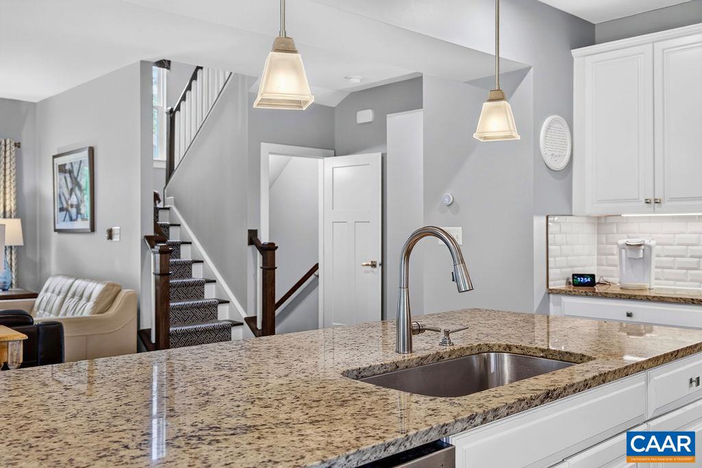 3413 STEAMER DR, CHARLOTTESVILLE, Virginia 22947, 4 Bedrooms Bedrooms, ,3 BathroomsBathrooms,Residential,3413 STEAMER DR,678458 MLS # 678458 3413 STEAMER DR, CHARLOTTESVILLE, Virginia 22947, 4 Bedrooms Bedrooms, ,3 BathroomsBathrooms,Residential,3413 STEAMER DR,678458 MLS # 678458