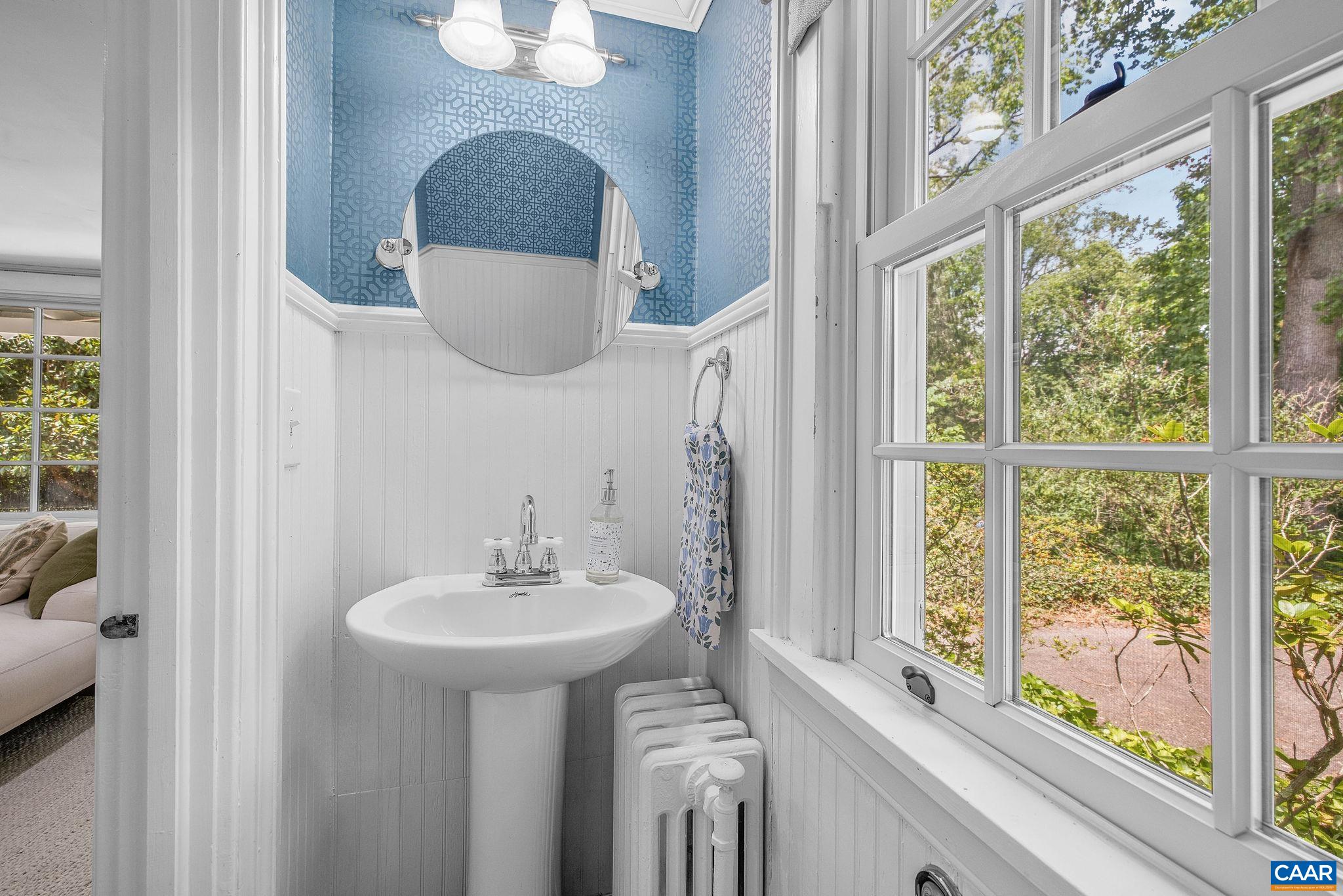 1868 EDGEWOOD LN, CHARLOTTESVILLE, Virginia 22903, 3 Bedrooms Bedrooms, ,2 BathroomsBathrooms,Residential,1868 Edgewood Lane,1868 EDGEWOOD LN,678638 MLS # 678638