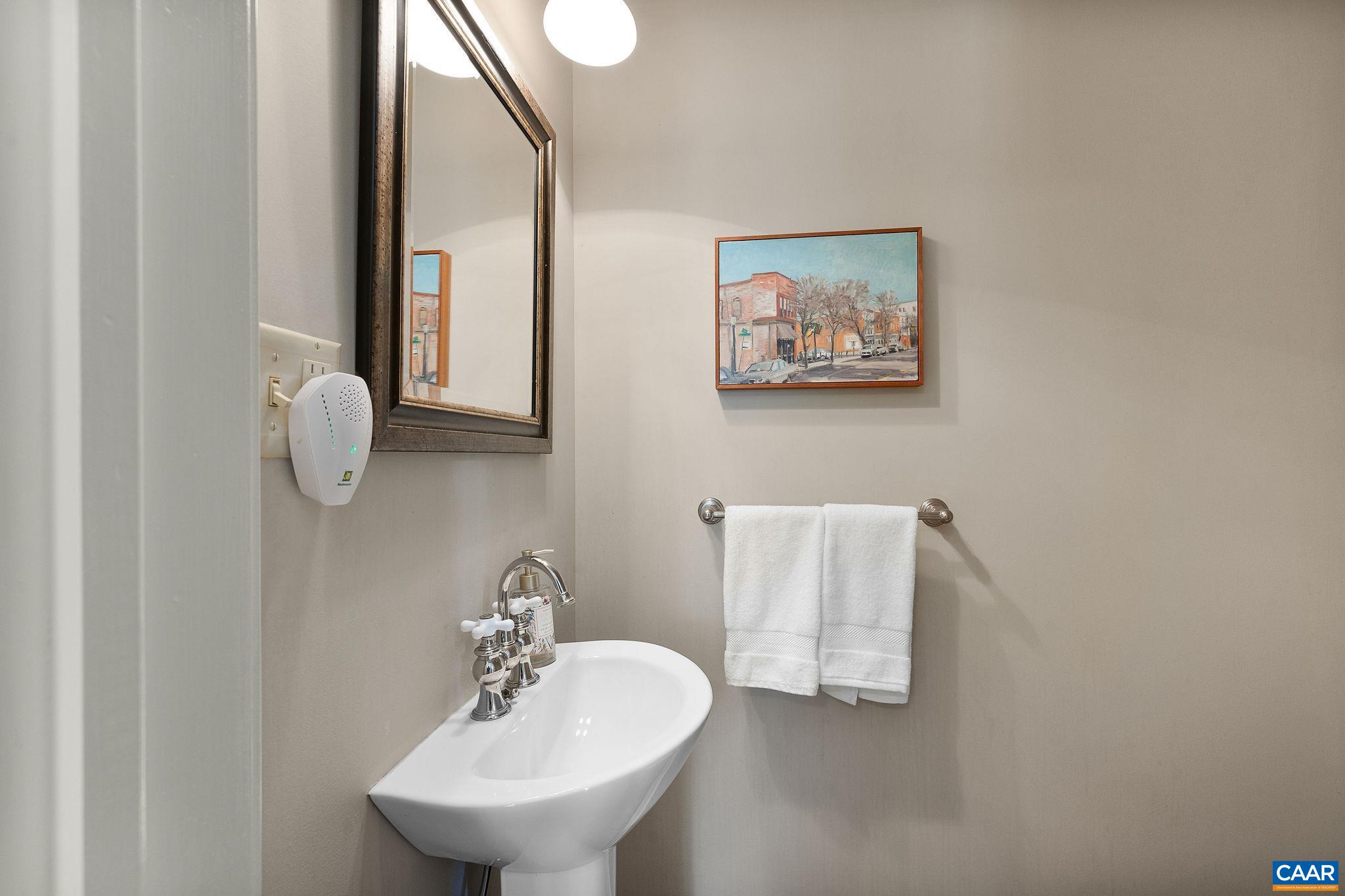 1868 EDGEWOOD LN, CHARLOTTESVILLE, Virginia 22903, 3 Bedrooms Bedrooms, ,2 BathroomsBathrooms,Residential,1868 Edgewood Lane,1868 EDGEWOOD LN,678638 MLS # 678638