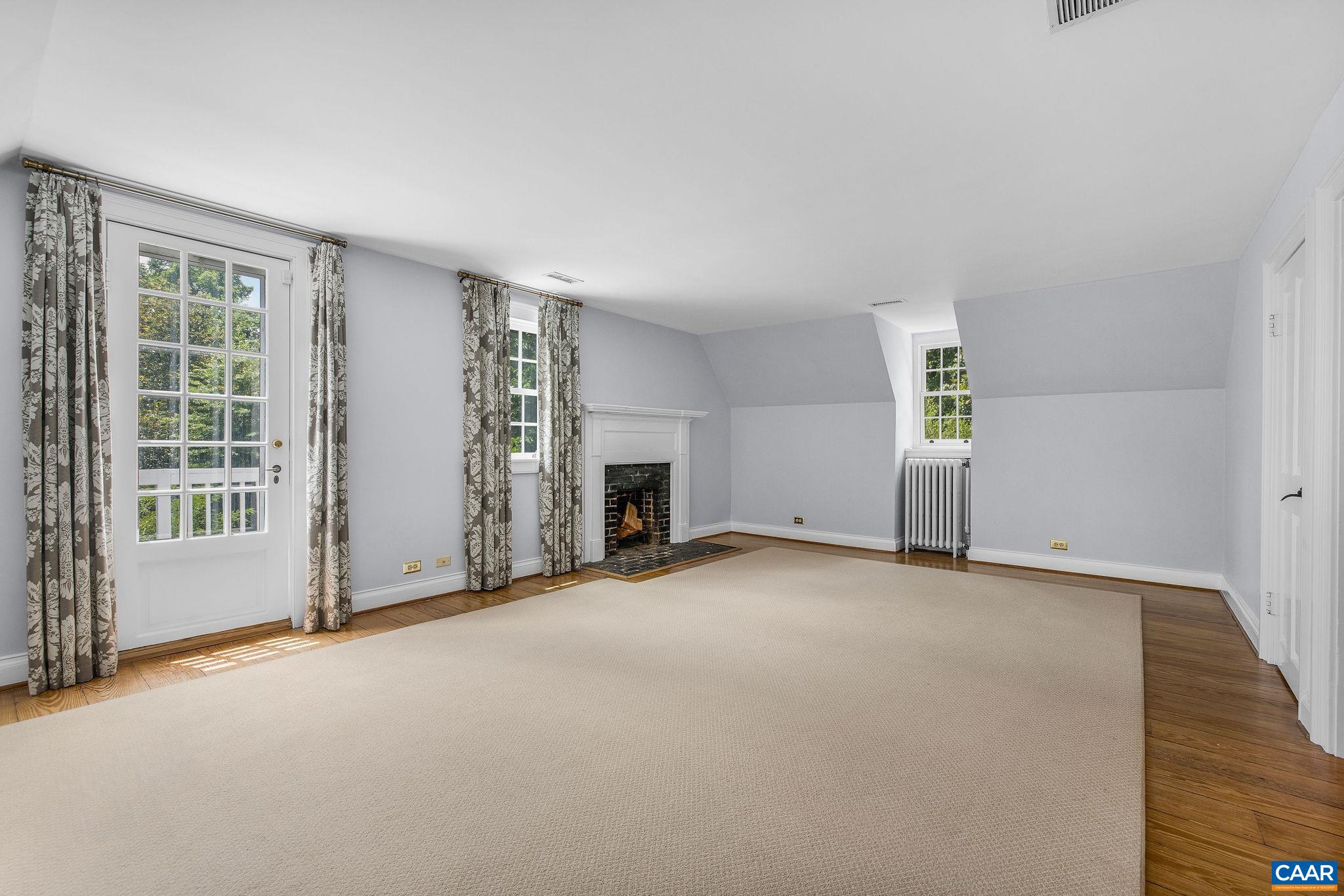 1868 EDGEWOOD LN, CHARLOTTESVILLE, Virginia 22903, 3 Bedrooms Bedrooms, ,2 BathroomsBathrooms,Residential,1868 Edgewood Lane,1868 EDGEWOOD LN,678638 MLS # 678638