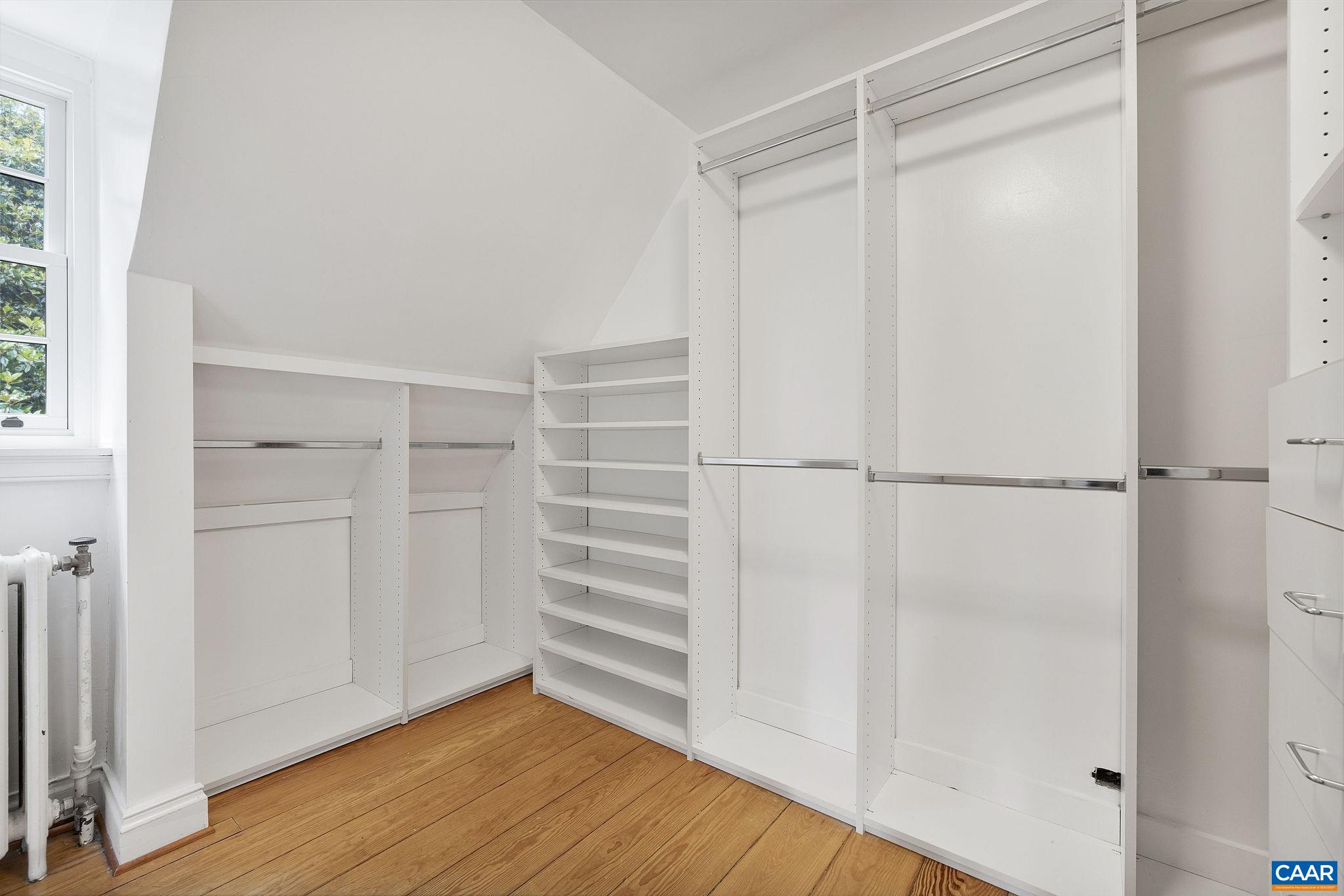 1868 EDGEWOOD LN, CHARLOTTESVILLE, Virginia 22903, 3 Bedrooms Bedrooms, ,2 BathroomsBathrooms,Residential,1868 Edgewood Lane,1868 EDGEWOOD LN,678638 MLS # 678638