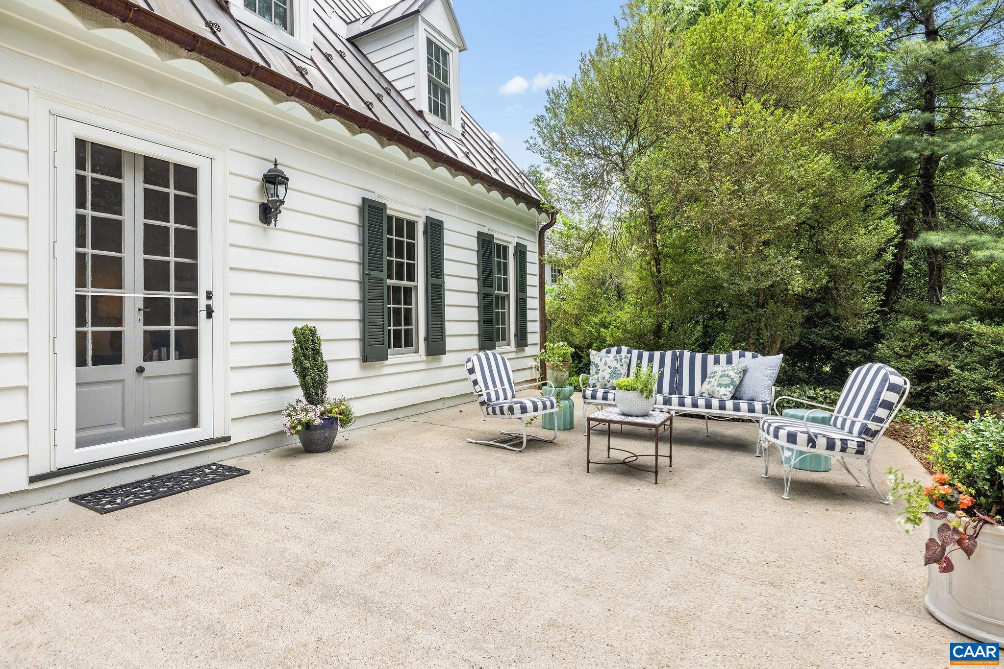 1868 EDGEWOOD LN, CHARLOTTESVILLE, Virginia 22903, 3 Bedrooms Bedrooms, ,2 BathroomsBathrooms,Residential,1868 Edgewood Lane,1868 EDGEWOOD LN,678638 MLS # 678638