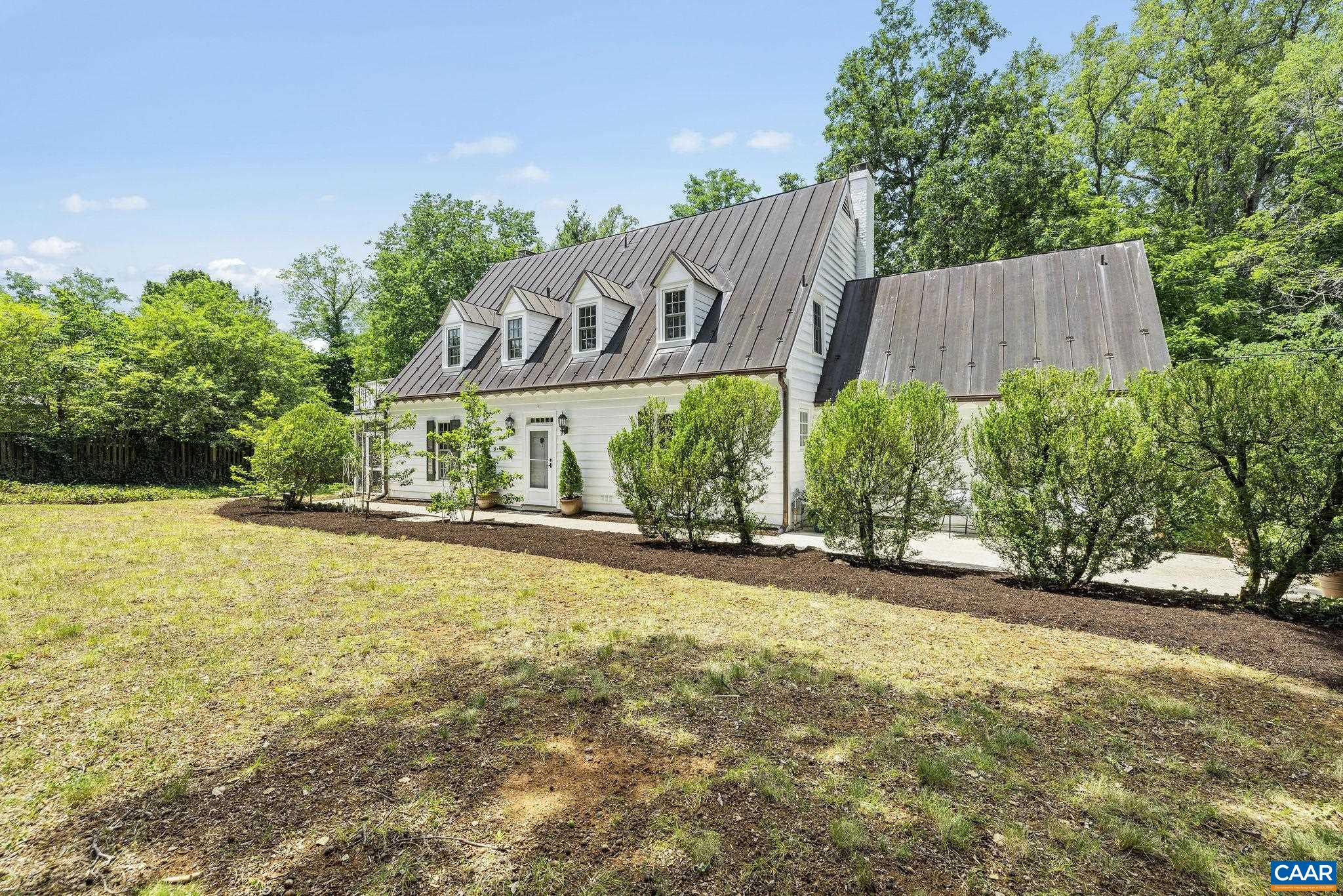 1868 EDGEWOOD LN, CHARLOTTESVILLE, Virginia 22903, 3 Bedrooms Bedrooms, ,2 BathroomsBathrooms,Residential,1868 Edgewood Lane,1868 EDGEWOOD LN,678638 MLS # 678638