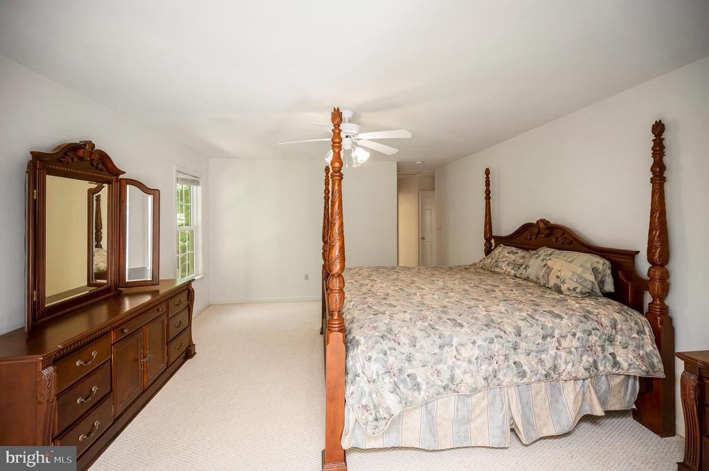 103 TALL PINES AVE, LOCUST GROVE, Virginia 22508, 3 Bedrooms Bedrooms, ,2 BathroomsBathrooms,Residential,103 TALL PINES AVE,VAOR2014490 MLS # VAOR2014490 103 TALL PINES AVE, LOCUST GROVE, Virginia 22508, 3 Bedrooms Bedrooms, ,2 BathroomsBathrooms,Residential,103 TALL PINES AVE,VAOR2014490 MLS # VAOR2014490