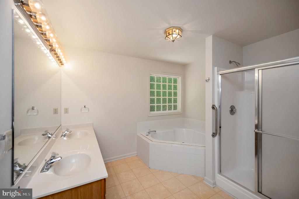 103 TALL PINES AVE, LOCUST GROVE, Virginia 22508, 3 Bedrooms Bedrooms, ,2 BathroomsBathrooms,Residential,103 TALL PINES AVE,VAOR2014490 MLS # VAOR2014490 103 TALL PINES AVE, LOCUST GROVE, Virginia 22508, 3 Bedrooms Bedrooms, ,2 BathroomsBathrooms,Residential,103 TALL PINES AVE,VAOR2014490 MLS # VAOR2014490