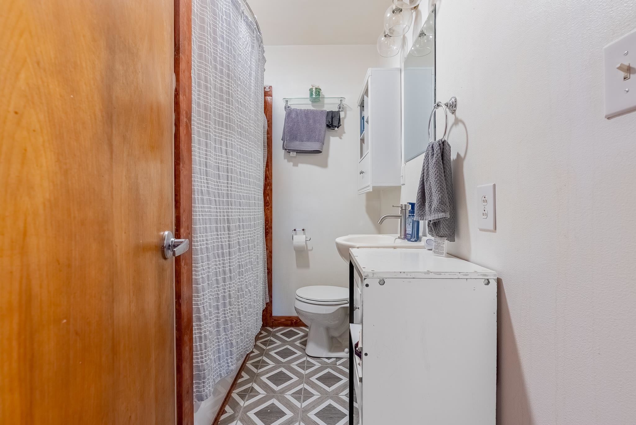 603 GIBBONS AVE, ELKTON, Virginia 22827, 3 Bedrooms Bedrooms, ,1 BathroomBathrooms,Residential,603 GIBBONS AVE,678696 MLS # 678696