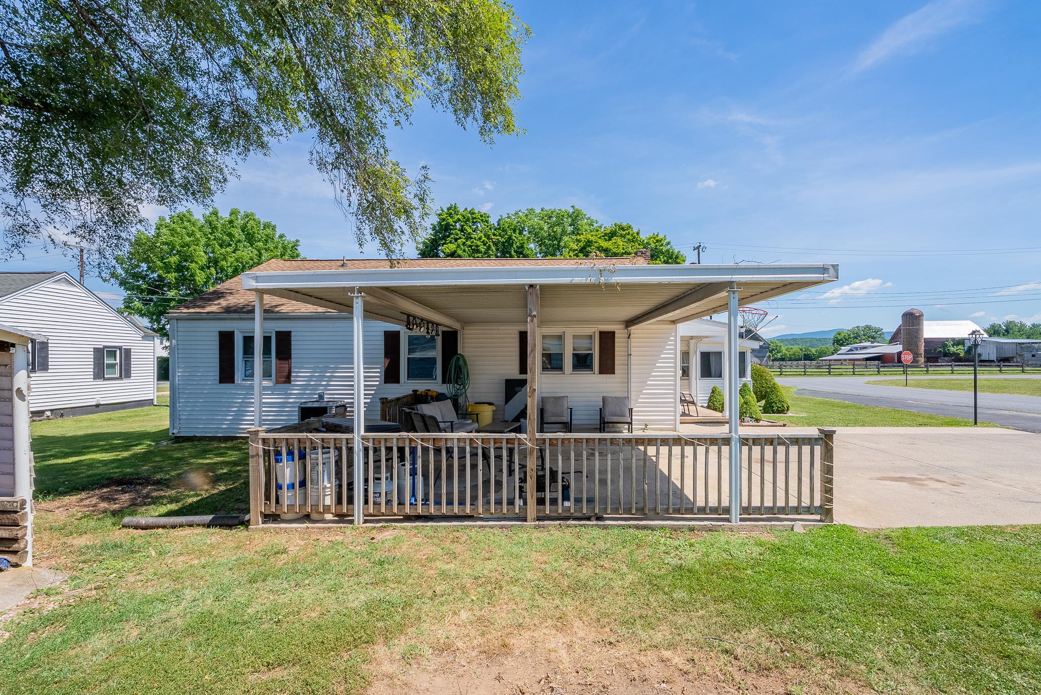 603 GIBBONS AVE, ELKTON, Virginia 22827, 3 Bedrooms Bedrooms, ,1 BathroomBathrooms,Residential,603 GIBBONS AVE,678696 MLS # 678696