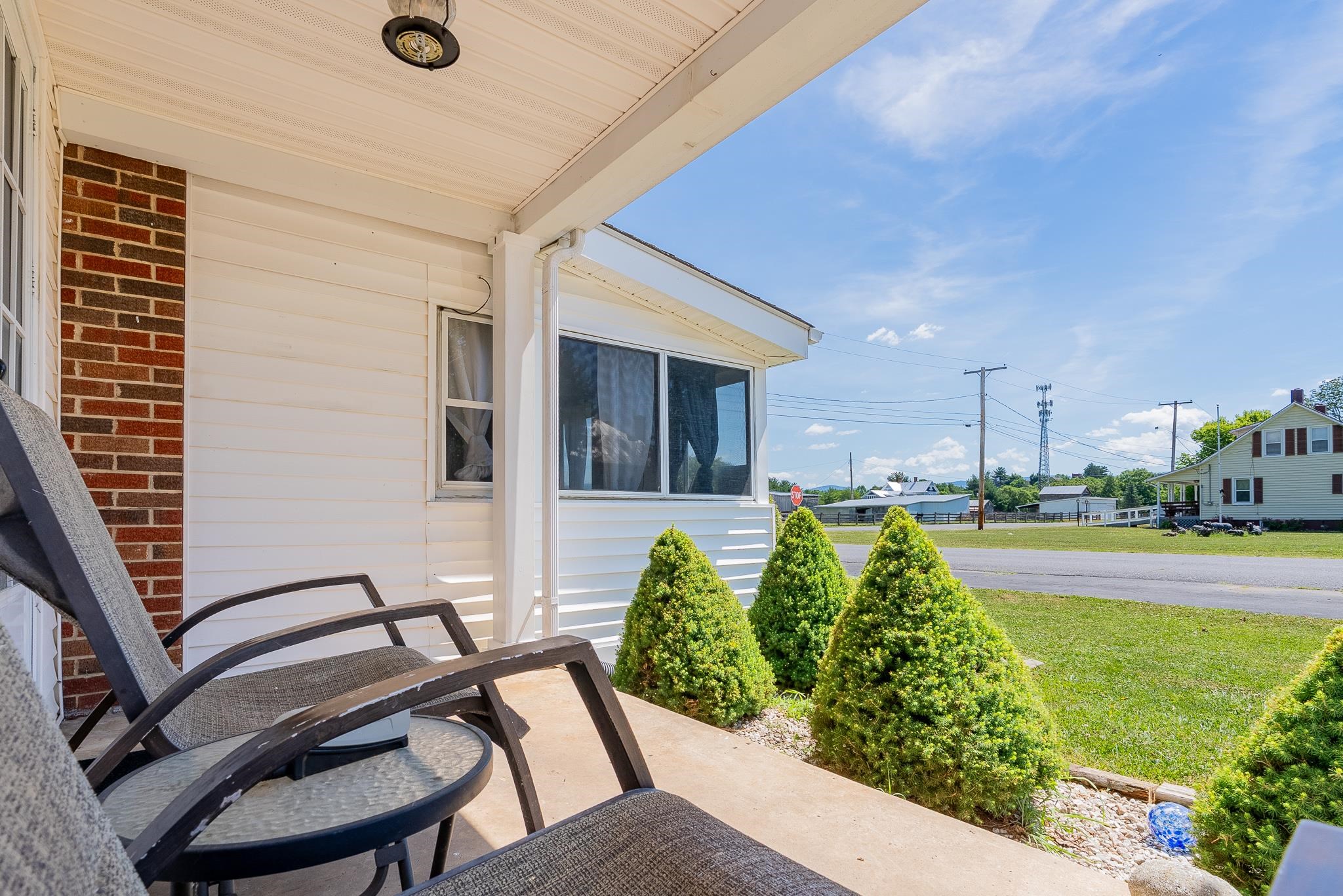 603 GIBBONS AVE, ELKTON, Virginia 22827, 3 Bedrooms Bedrooms, ,1 BathroomBathrooms,Residential,603 GIBBONS AVE,678696 MLS # 678696