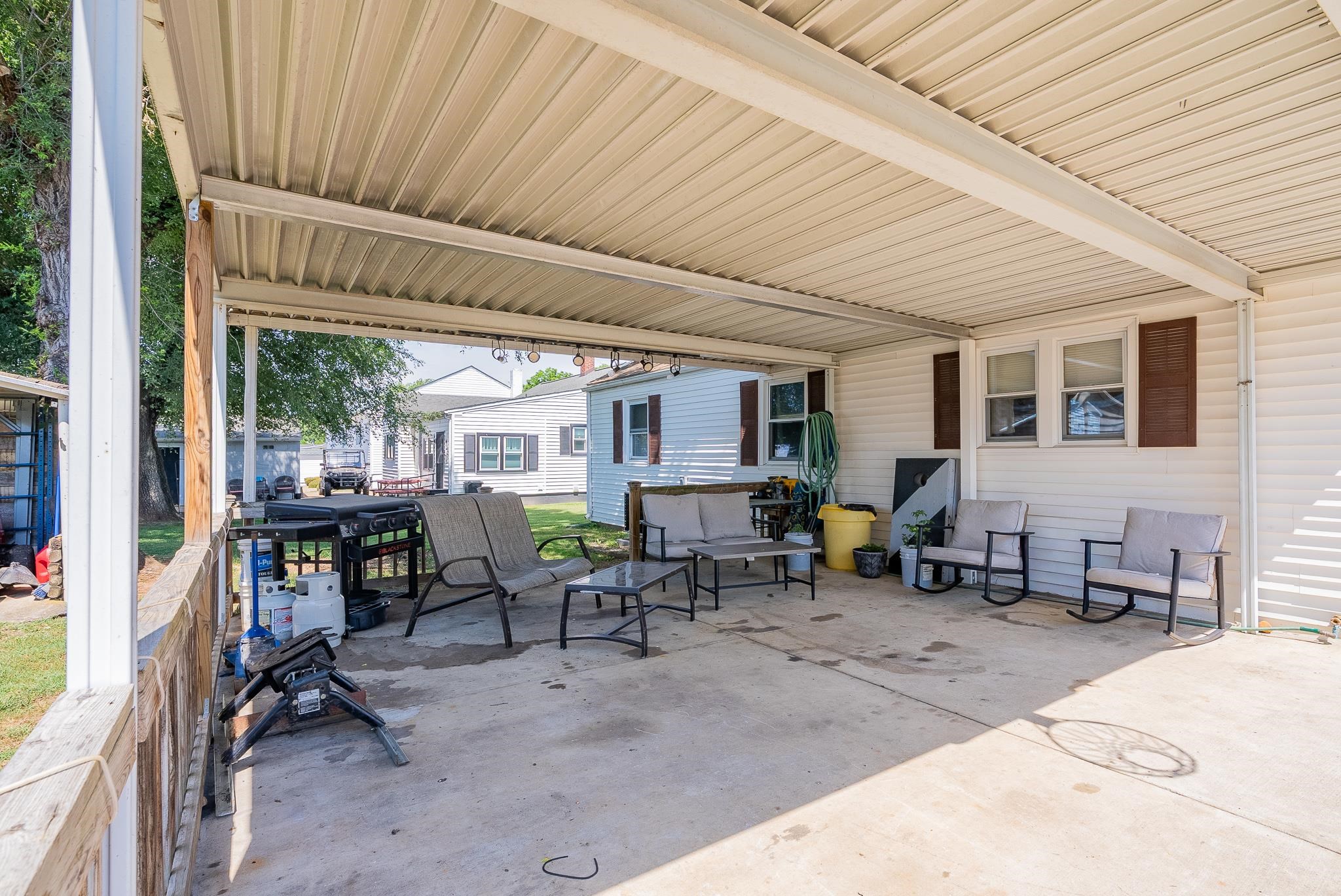 603 GIBBONS AVE, ELKTON, Virginia 22827, 3 Bedrooms Bedrooms, ,1 BathroomBathrooms,Residential,603 GIBBONS AVE,678696 MLS # 678696