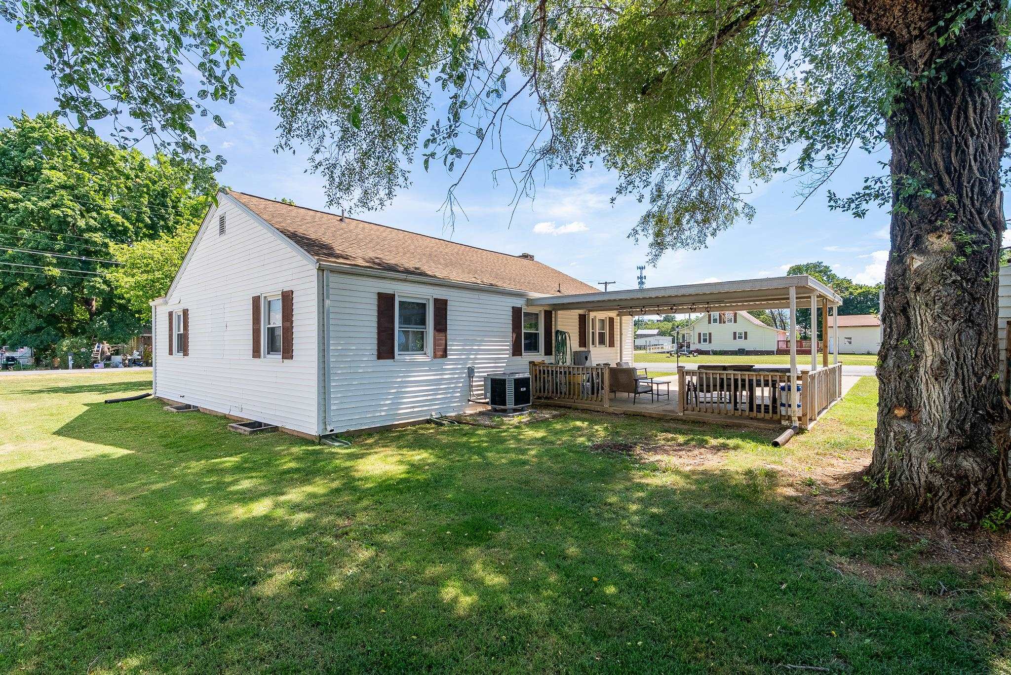 603 GIBBONS AVE, ELKTON, Virginia 22827, 3 Bedrooms Bedrooms, ,1 BathroomBathrooms,Residential,603 GIBBONS AVE,678696 MLS # 678696