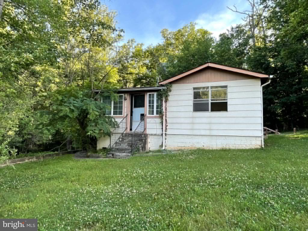 6040 COON TREE RD, THE PLAINS, Virginia 20198, 2 Bedrooms Bedrooms, ,1 BathroomBathrooms,Residential,6040 COON TREE RD,VAFQ2022706 MLS # VAFQ2022706