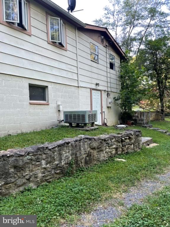 6040 COON TREE RD, THE PLAINS, Virginia 20198, 2 Bedrooms Bedrooms, ,1 BathroomBathrooms,Residential,6040 COON TREE RD,VAFQ2022706 MLS # VAFQ2022706