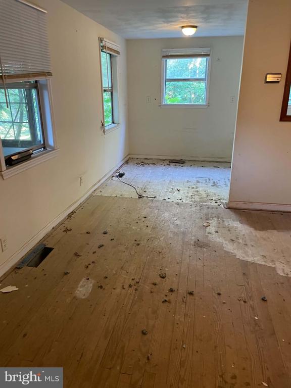 6040 COON TREE RD, THE PLAINS, Virginia 20198, 2 Bedrooms Bedrooms, ,1 BathroomBathrooms,Residential,6040 COON TREE RD,VAFQ2022706 MLS # VAFQ2022706