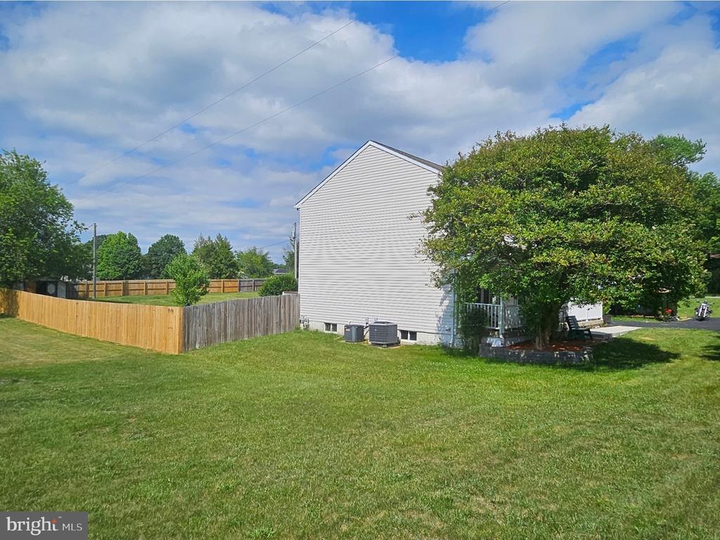 7631 CHANCELLOR RD, FREDERICKSBURG, Virginia 22407, 4 Bedrooms Bedrooms, ,2 BathroomsBathrooms,Residential,7631 CHANCELLOR RD,VASP2042810 MLS # VASP2042810 7631 CHANCELLOR RD, FREDERICKSBURG, Virginia 22407, 4 Bedrooms Bedrooms, ,2 BathroomsBathrooms,Residential,7631 CHANCELLOR RD,VASP2042810 MLS # VASP2042810