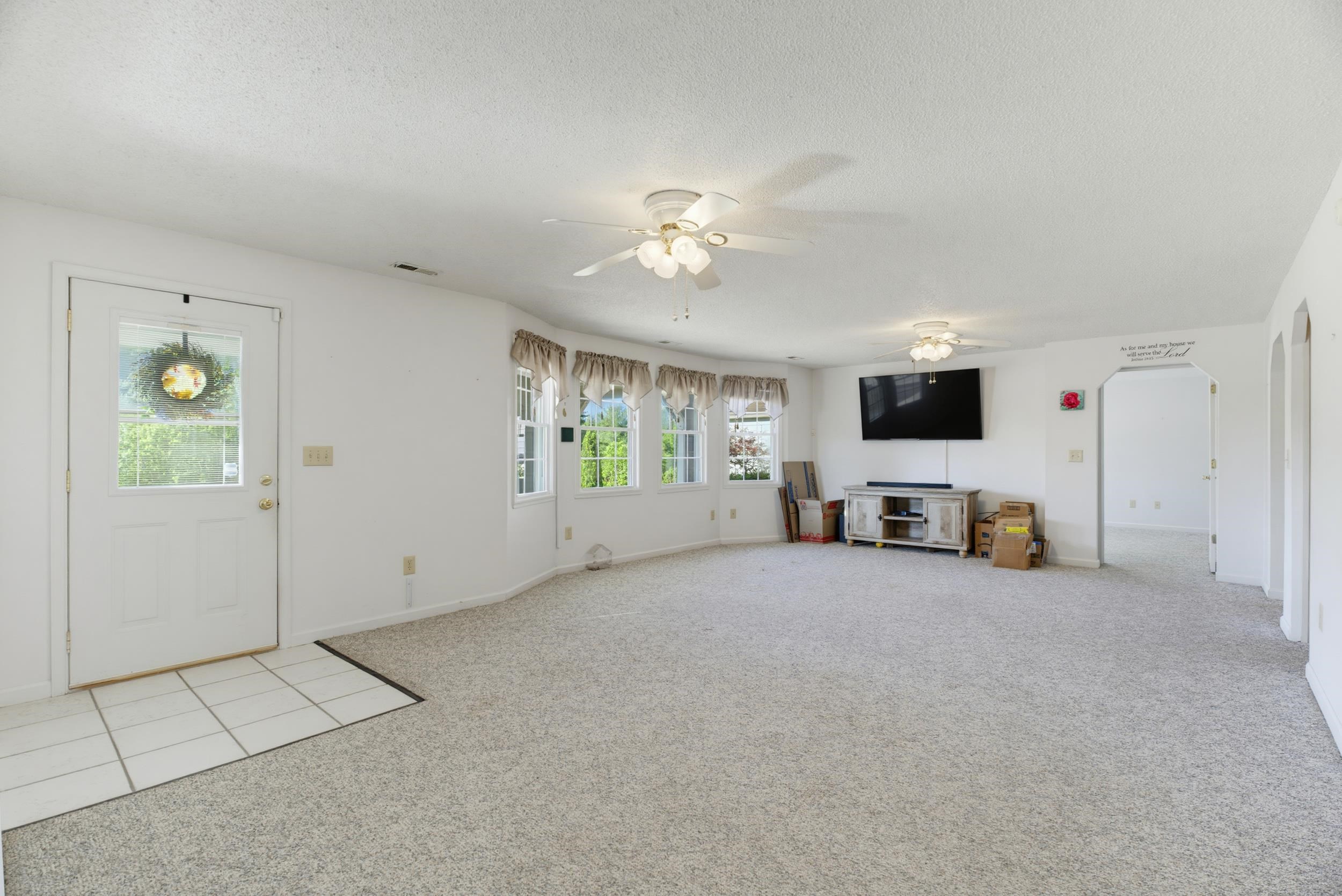 963 LEE JACKSON HWY, STAUNTON, Virginia 24401, 2 Bedrooms Bedrooms, ,2 BathroomsBathrooms,Residential,963 LEE JACKSON HWY,678701 MLS # 678701 963 LEE JACKSON HWY, STAUNTON, Virginia 24401, 2 Bedrooms Bedrooms, ,2 BathroomsBathrooms,Residential,963 LEE JACKSON HWY,678701 MLS # 678701