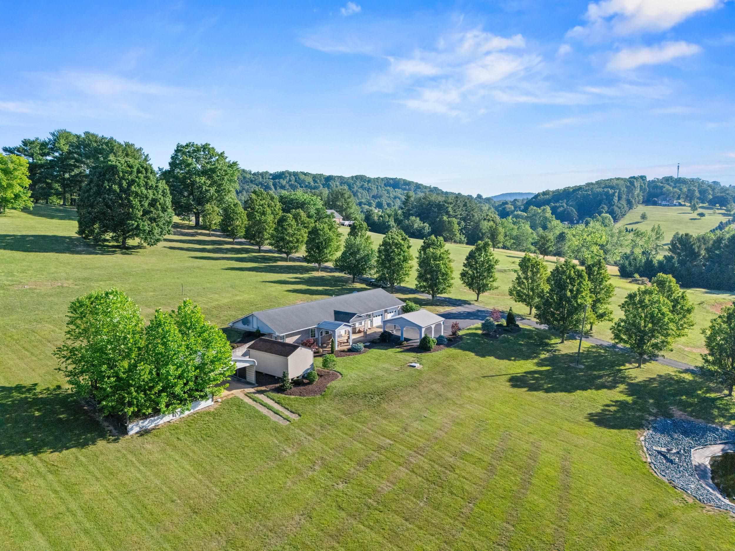 963 LEE JACKSON HWY, STAUNTON, Virginia 24401, 2 Bedrooms Bedrooms, ,2 BathroomsBathrooms,Residential,963 LEE JACKSON HWY,678701 MLS # 678701 963 LEE JACKSON HWY, STAUNTON, Virginia 24401, 2 Bedrooms Bedrooms, ,2 BathroomsBathrooms,Residential,963 LEE JACKSON HWY,678701 MLS # 678701