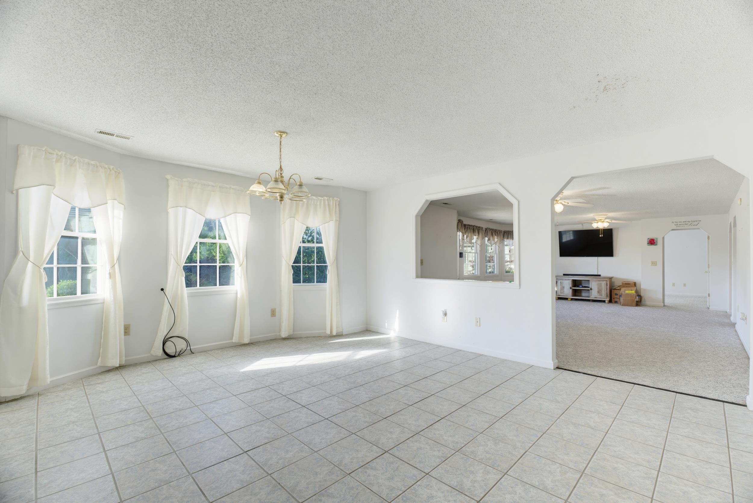 963 LEE JACKSON HWY, STAUNTON, Virginia 24401, 2 Bedrooms Bedrooms, ,2 BathroomsBathrooms,Residential,963 LEE JACKSON HWY,678701 MLS # 678701 963 LEE JACKSON HWY, STAUNTON, Virginia 24401, 2 Bedrooms Bedrooms, ,2 BathroomsBathrooms,Residential,963 LEE JACKSON HWY,678701 MLS # 678701