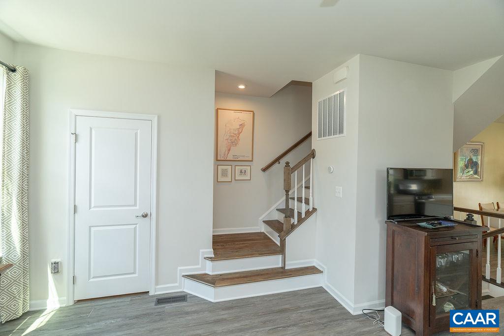 2115 ELM TREE CT, CHARLOTTESVILLE, Virginia 22911, 3 Bedrooms Bedrooms, ,2 BathroomsBathrooms,Residential,2115 ELM TREE CT,678705 MLS # 678705 2115 ELM TREE CT, CHARLOTTESVILLE, Virginia 22911, 3 Bedrooms Bedrooms, ,2 BathroomsBathrooms,Residential,2115 ELM TREE CT,678705 MLS # 678705