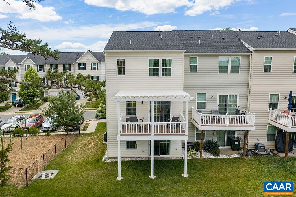 2115 ELM TREE CT, CHARLOTTESVILLE, Virginia 22911, 3 Bedrooms Bedrooms, ,2 BathroomsBathrooms,Residential,2115 ELM TREE CT,678705 MLS # 678705 2115 ELM TREE CT, CHARLOTTESVILLE, Virginia 22911, 3 Bedrooms Bedrooms, ,2 BathroomsBathrooms,Residential,2115 ELM TREE CT,678705 MLS # 678705