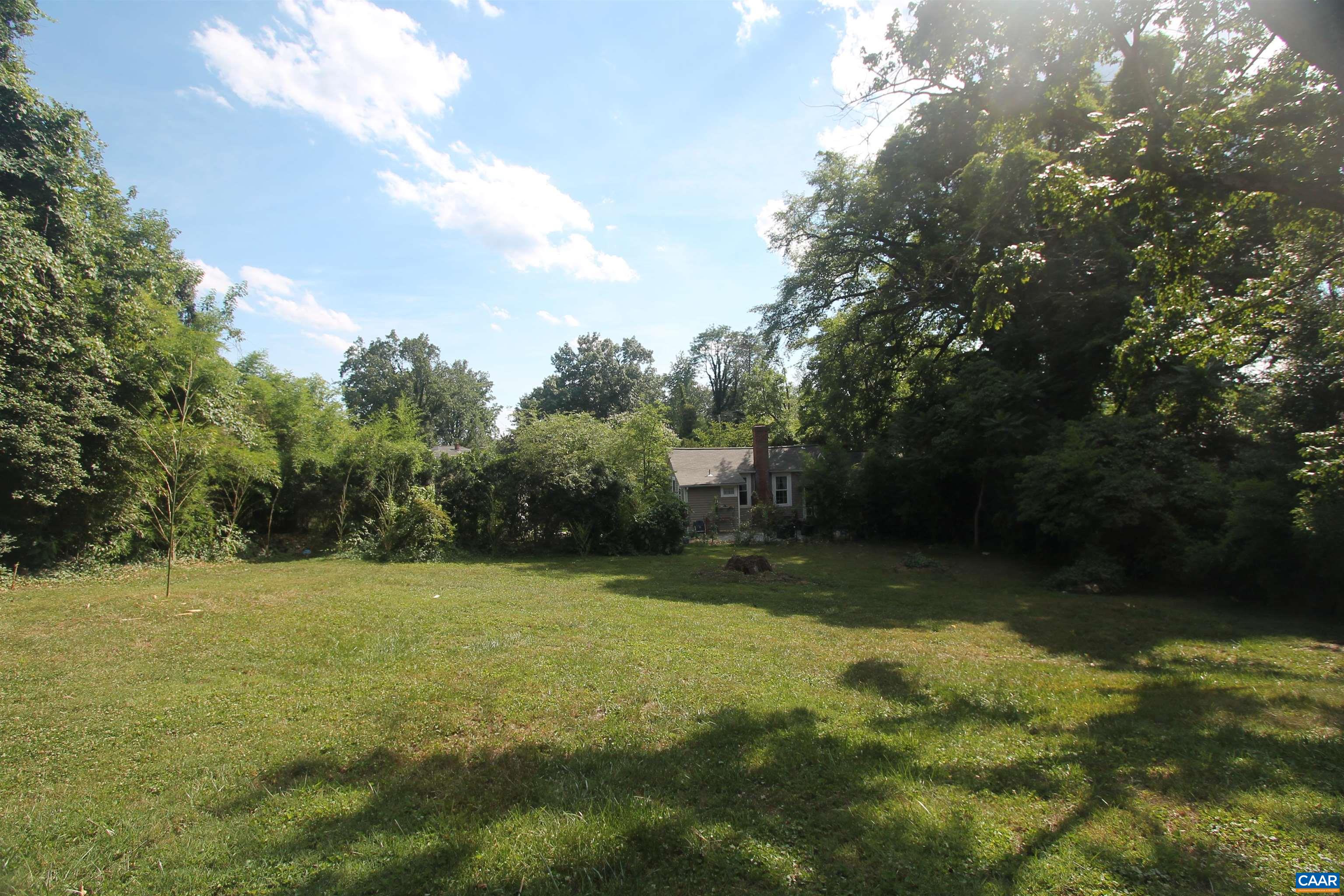 308 MONTEBELLO CIR, CHARLOTTESVILLE, Virginia 22903, 5 Bedrooms Bedrooms, ,2 BathroomsBathrooms,Residential,308 MONTEBELLO CIR,678711 MLS # 678711
