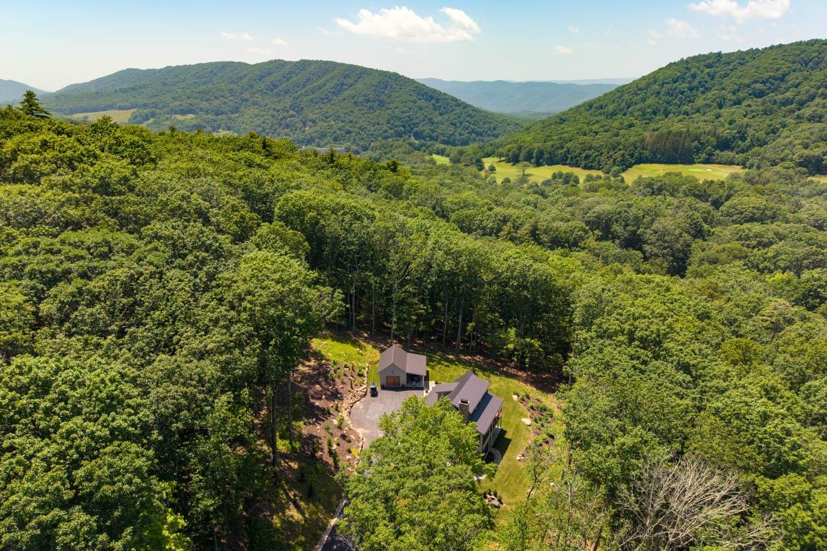 113 SHEPHERDS TRL, HOT SPRINGS, Virginia 24445, 3 Bedrooms Bedrooms, ,2 BathroomsBathrooms,Residential,The Tree House,113 SHEPHERDS TRL,678712 MLS # 678712 113 SHEPHERDS TRL, HOT SPRINGS, Virginia 24445, 3 Bedrooms Bedrooms, ,2 BathroomsBathrooms,Residential,The Tree House,113 SHEPHERDS TRL,678712 MLS # 678712