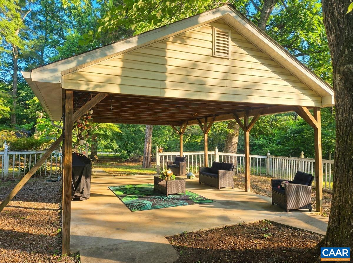 5705 LOUISA RD, KESWICK, Virginia 22947, 4 Bedrooms Bedrooms, ,3 BathroomsBathrooms,Residential,5705 LOUISA RD,675198 MLS # 675198