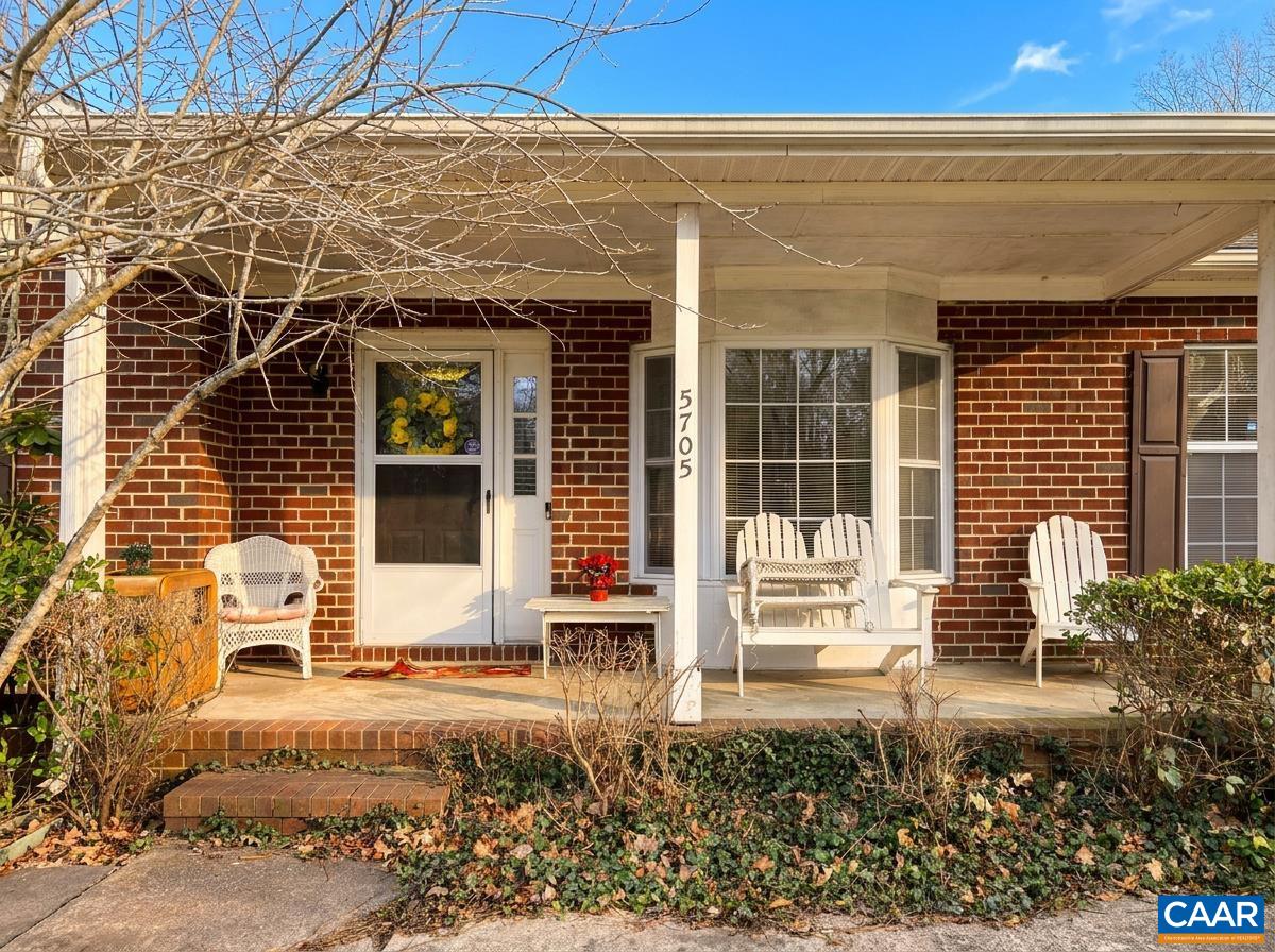 5705 LOUISA RD, KESWICK, Virginia 22947, 4 Bedrooms Bedrooms, ,3 BathroomsBathrooms,Residential,5705 LOUISA RD,675198 MLS # 675198