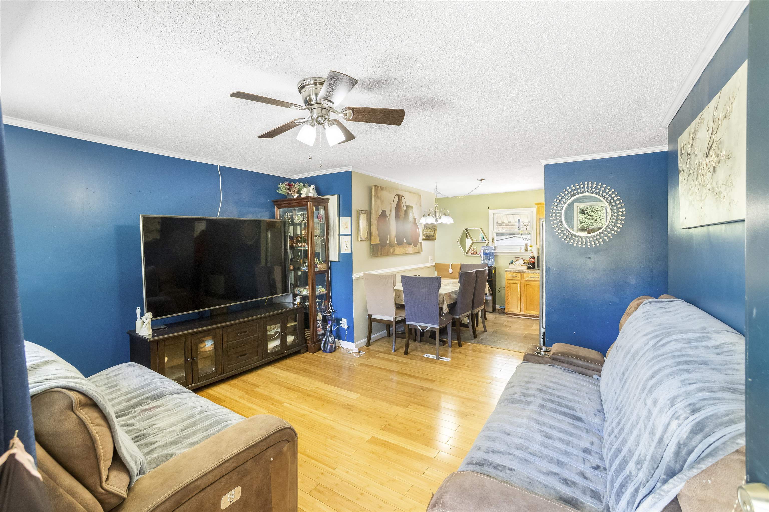 99 SOUTH AVE, HARRISONBURG, Virginia 22801, 4 Bedrooms Bedrooms, ,2 BathroomsBathrooms,Residential,99 SOUTH AVE,678727 MLS # 678727