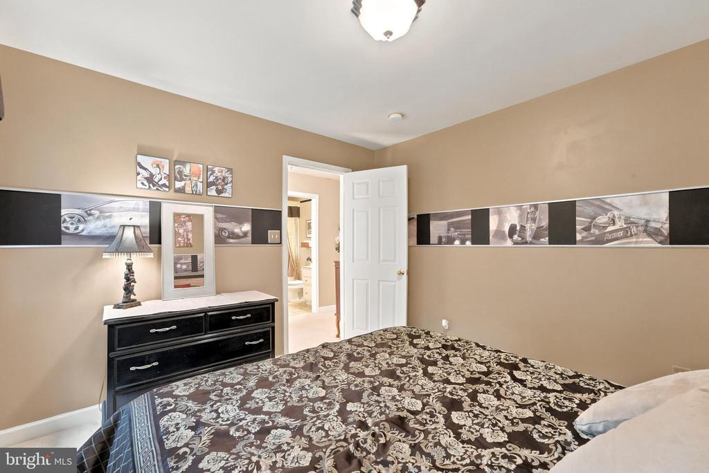 19202 WOODSIDE LN, JEFFERSONTON, Virginia 22724, 4 Bedrooms Bedrooms, ,2 BathroomsBathrooms,Residential,19202 WOODSIDE LN,VACU2013718 MLS # VACU2013718