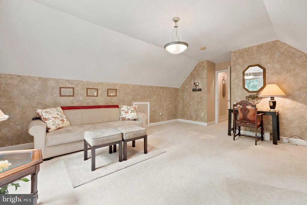 19202 WOODSIDE LN, JEFFERSONTON, Virginia 22724, 4 Bedrooms Bedrooms, ,2 BathroomsBathrooms,Residential,19202 WOODSIDE LN,VACU2013718 MLS # VACU2013718